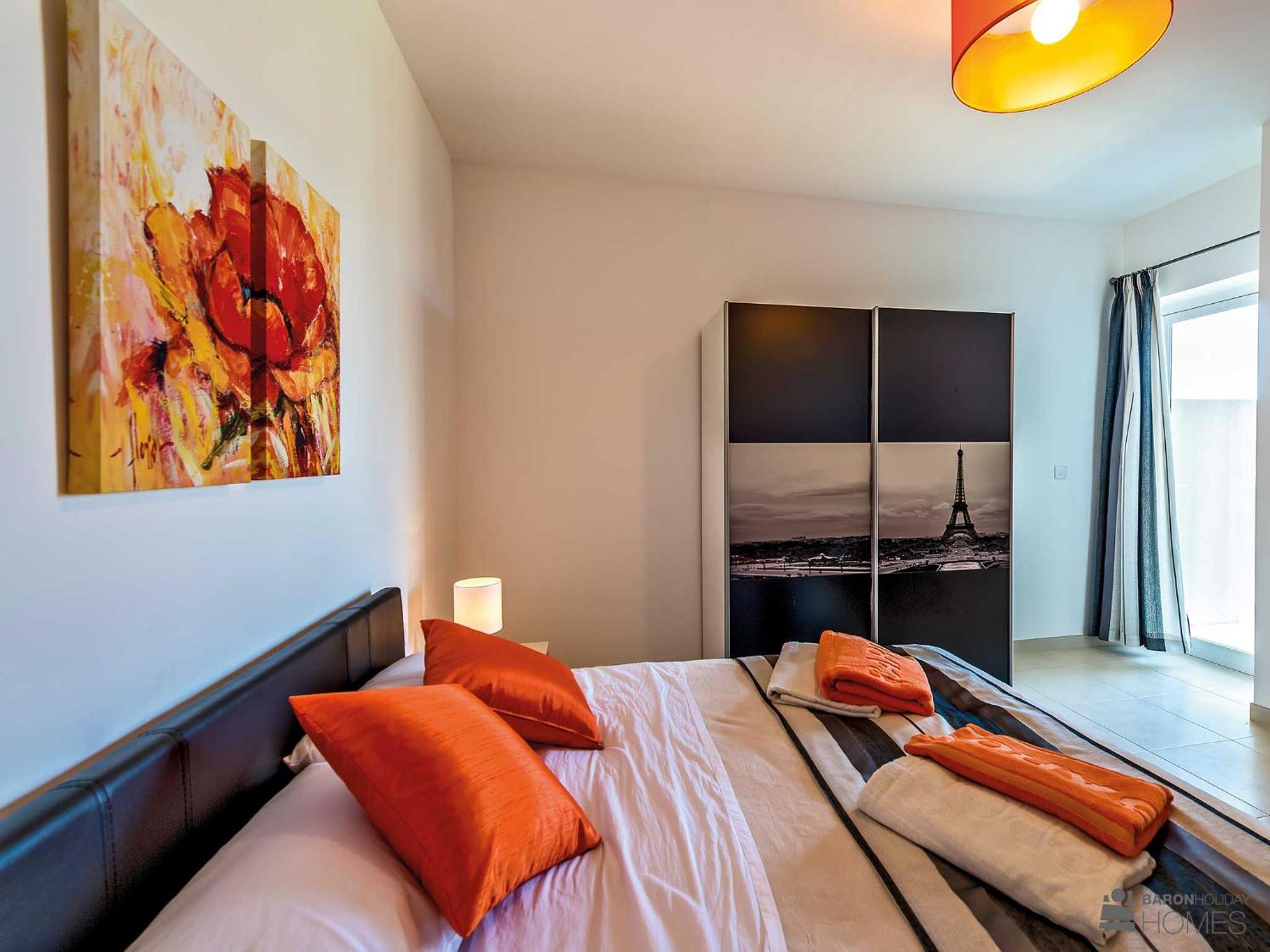 Hillock Residence Apartments
