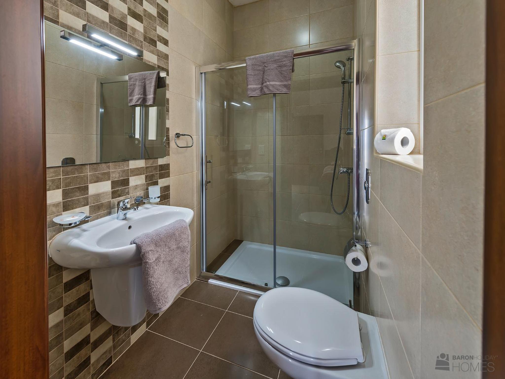 Hillock Residence Apartments