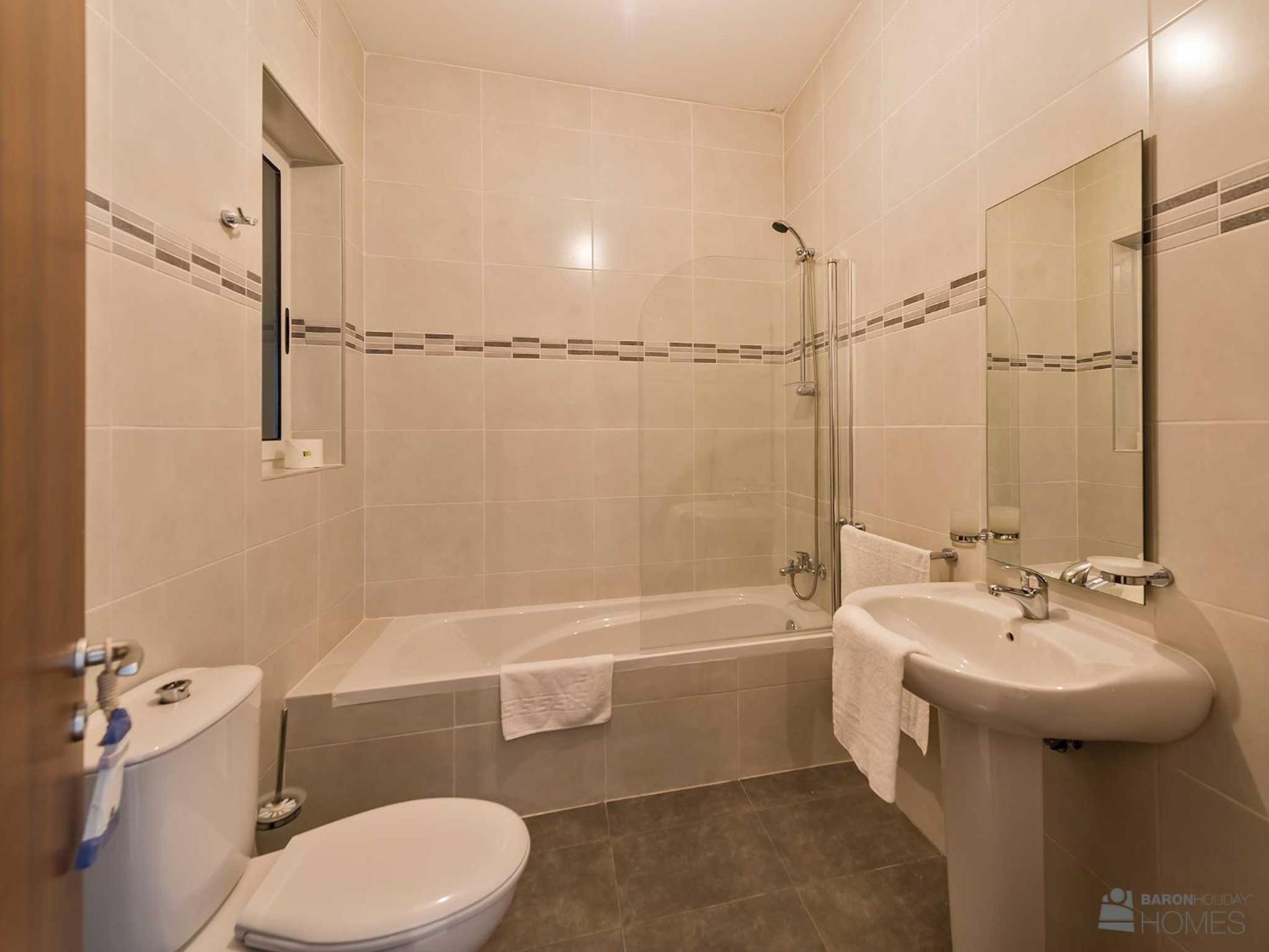 Hillock Residence Apartments