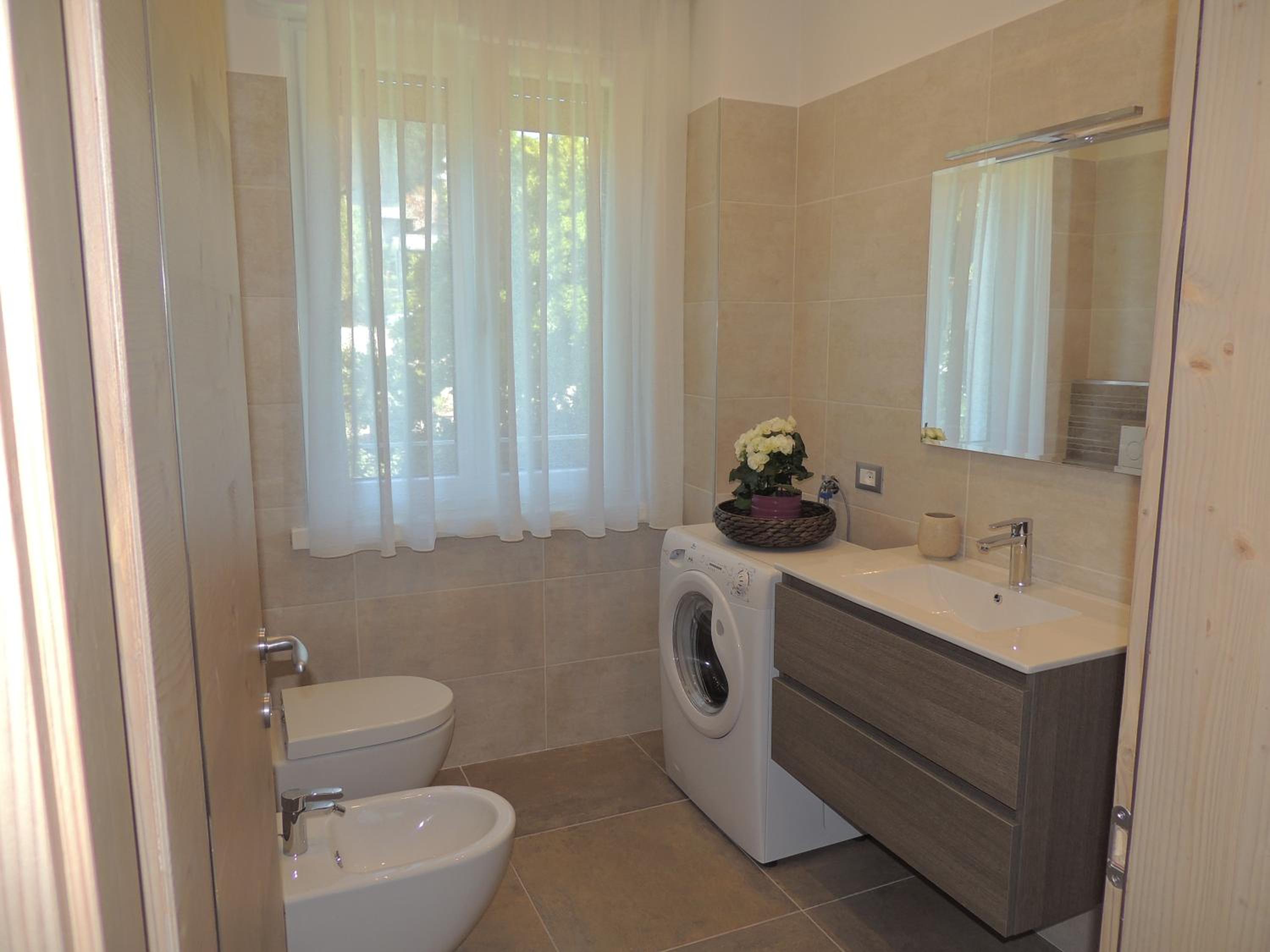 Appartamenti Casa Prandel en Levico Terme — bathroom