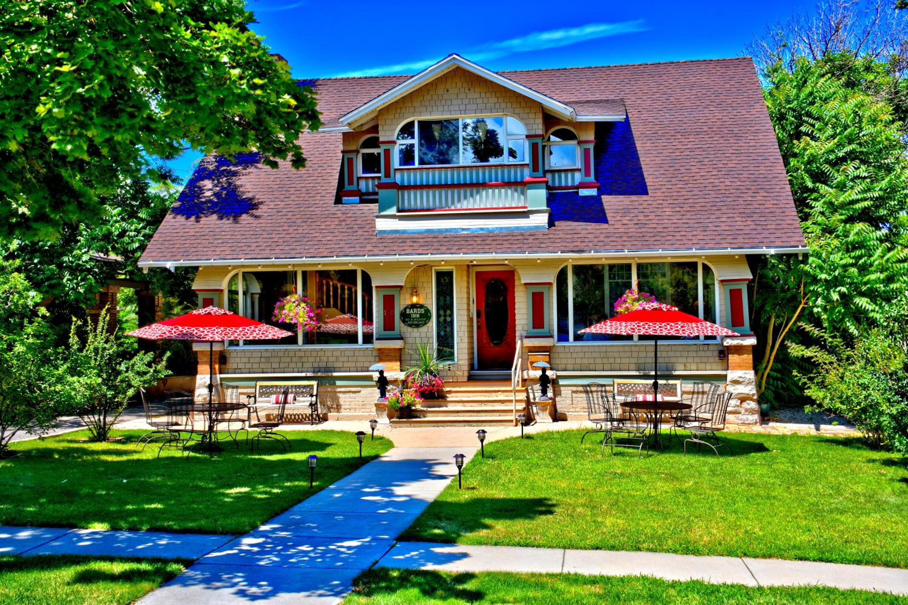 Cedar City Vacations - Bard's Inn - Property Image 1