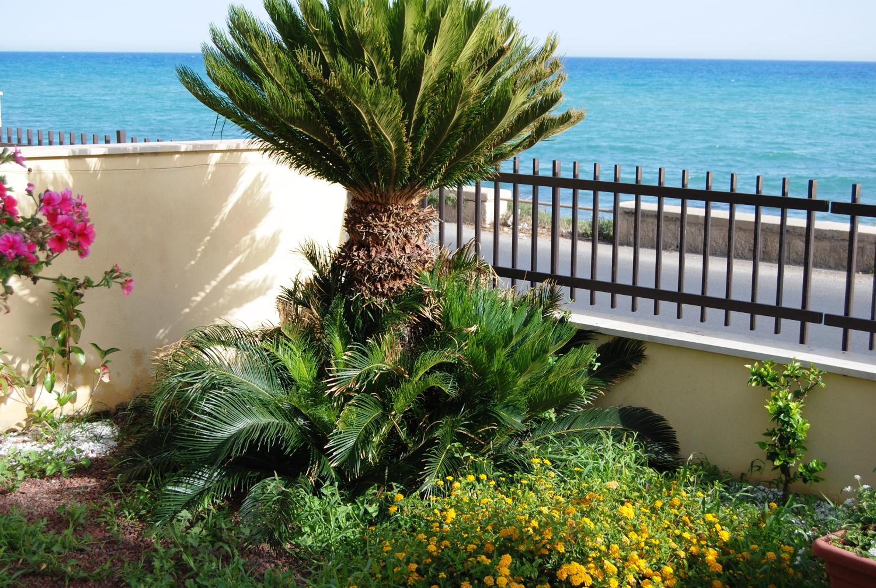 Terrazza a mare Corallo view 2