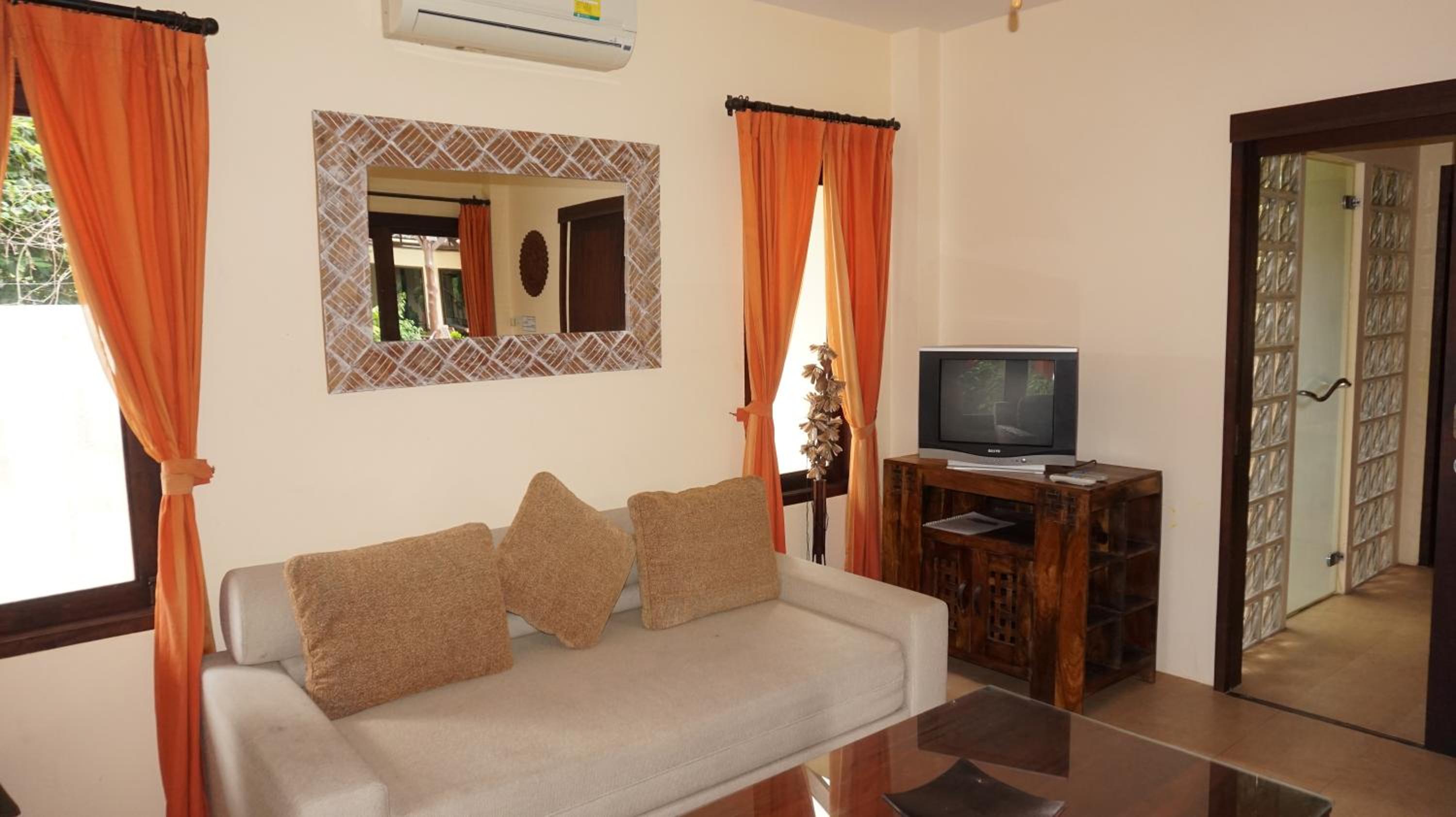 Baan Tropicana