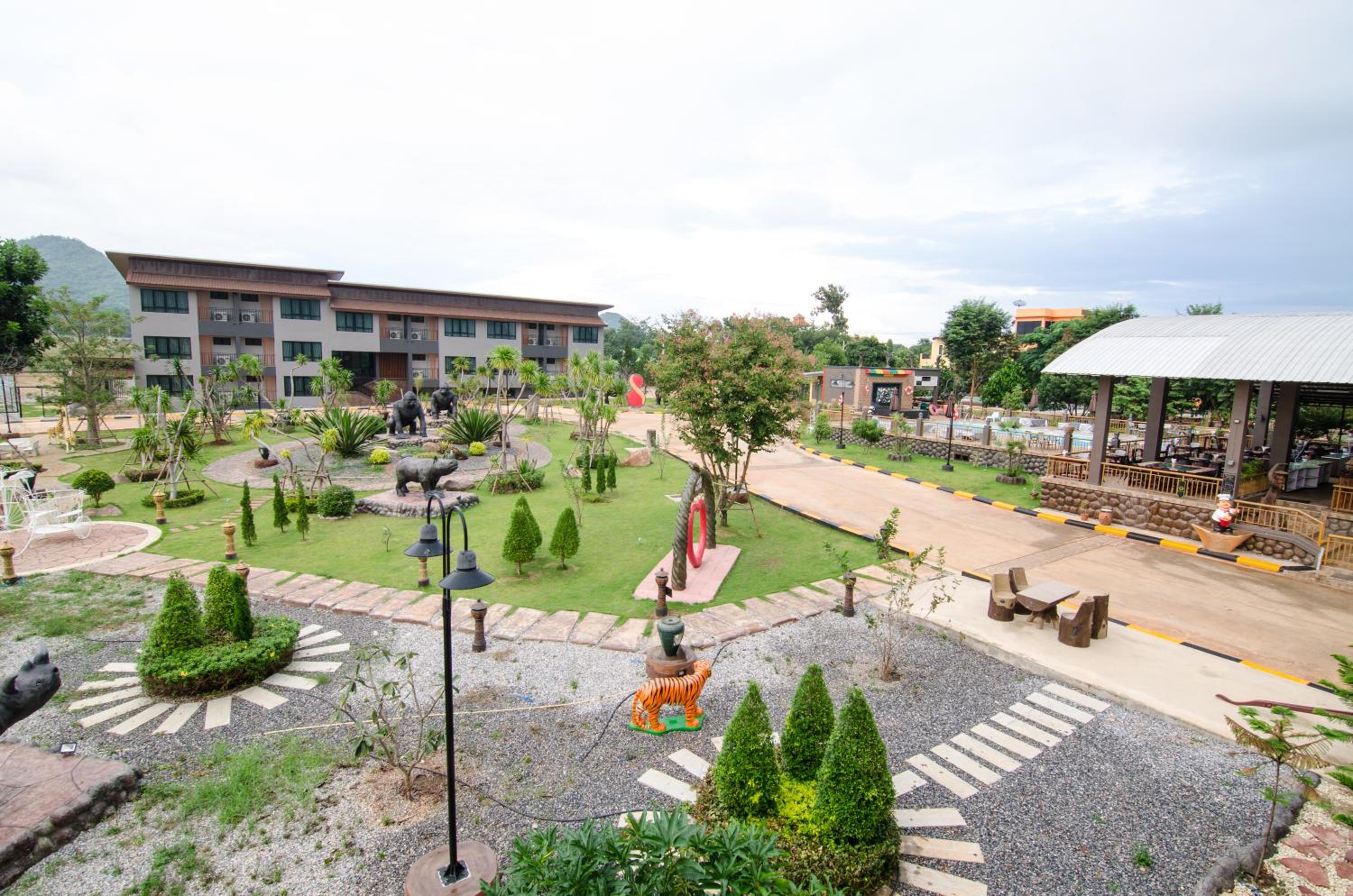 Grandsiri Resort KhaoYai