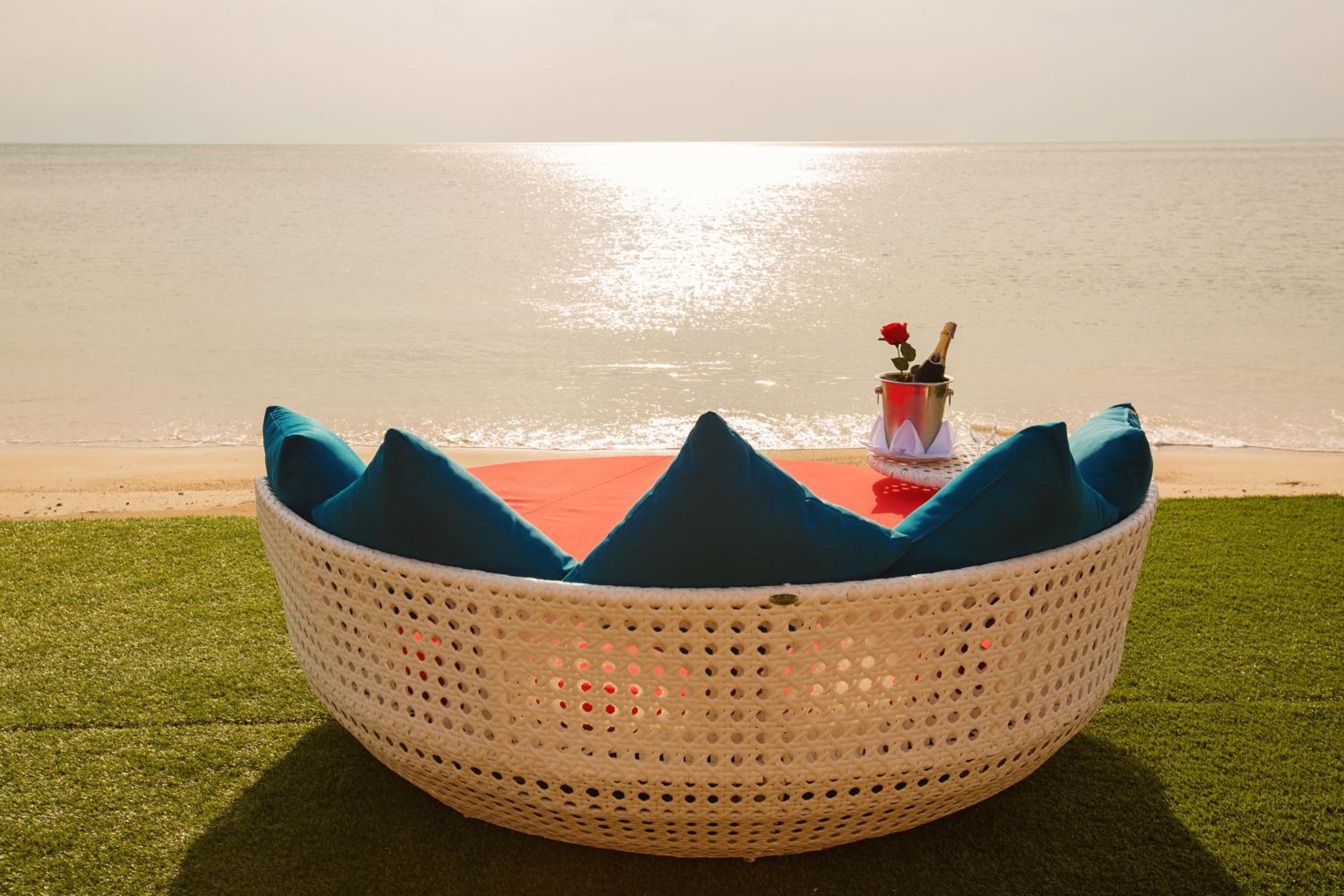 Sunset Beach Hotel - Adults Only