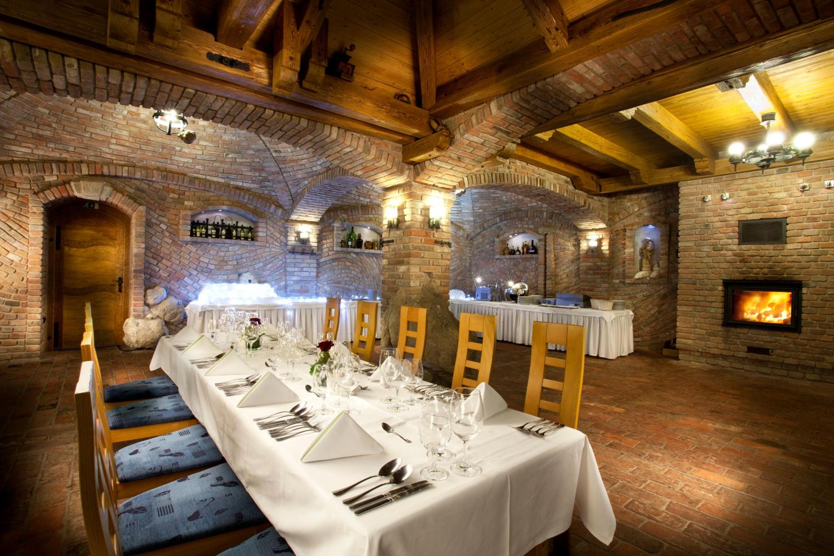 restaurant
