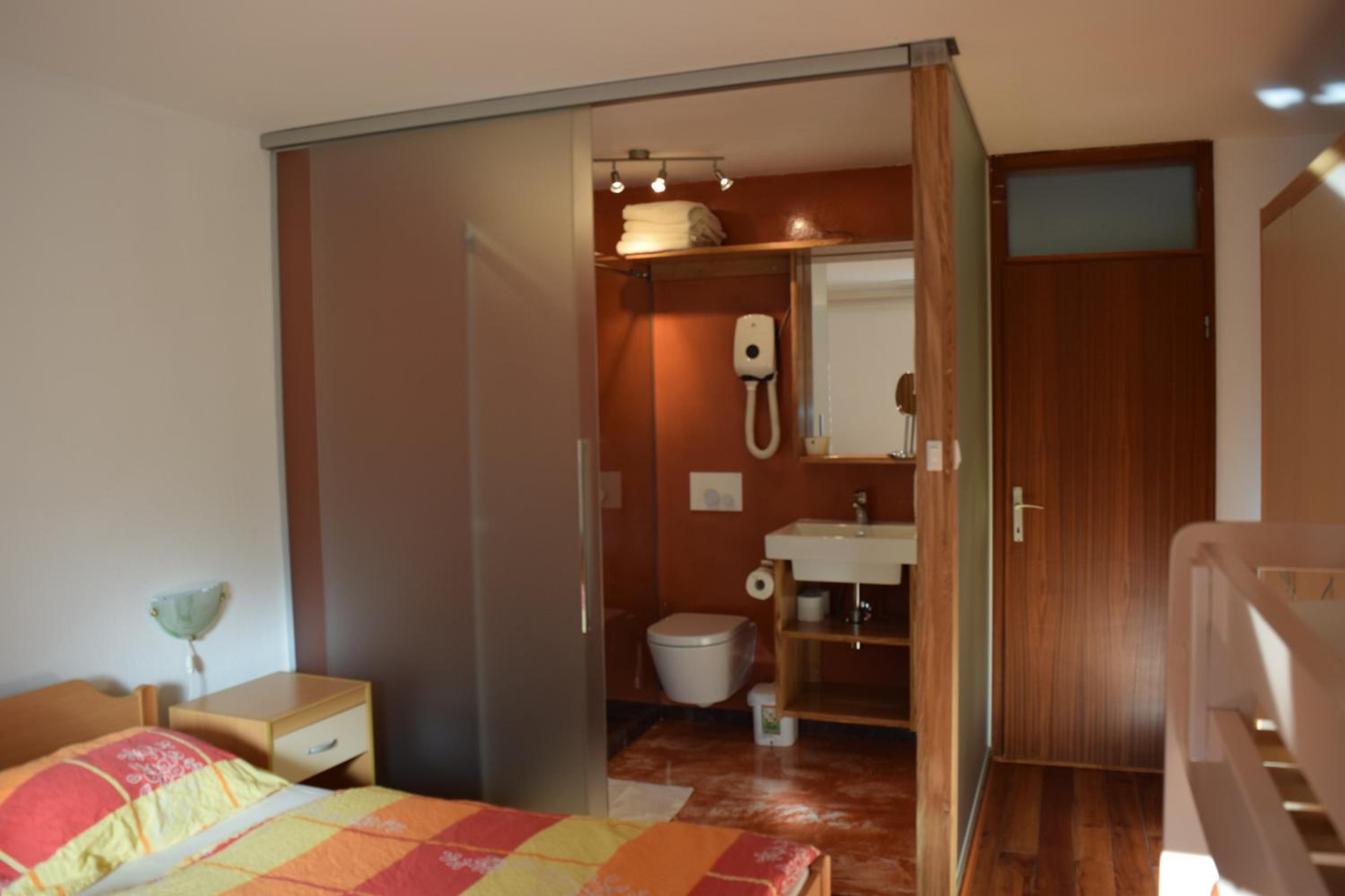Apartments Mrakič