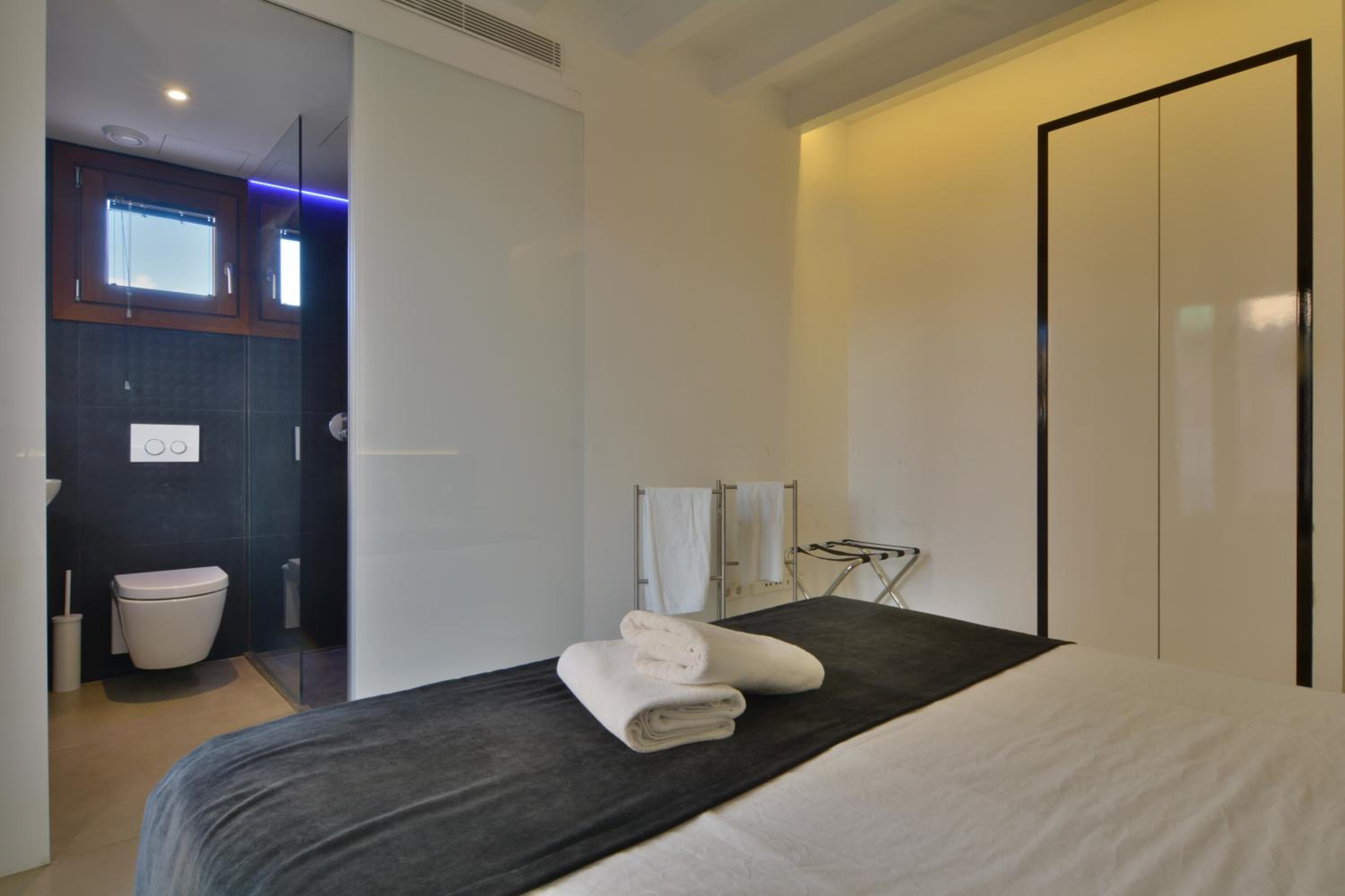 Lonja Suites Apartments