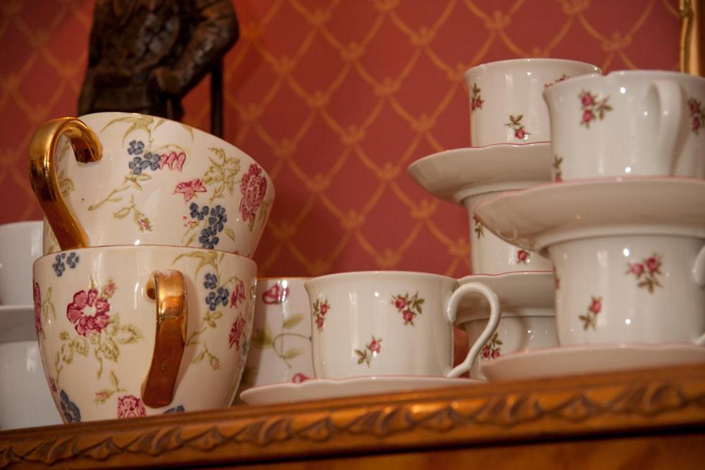 Garvaregården Hotel , B&B och Café