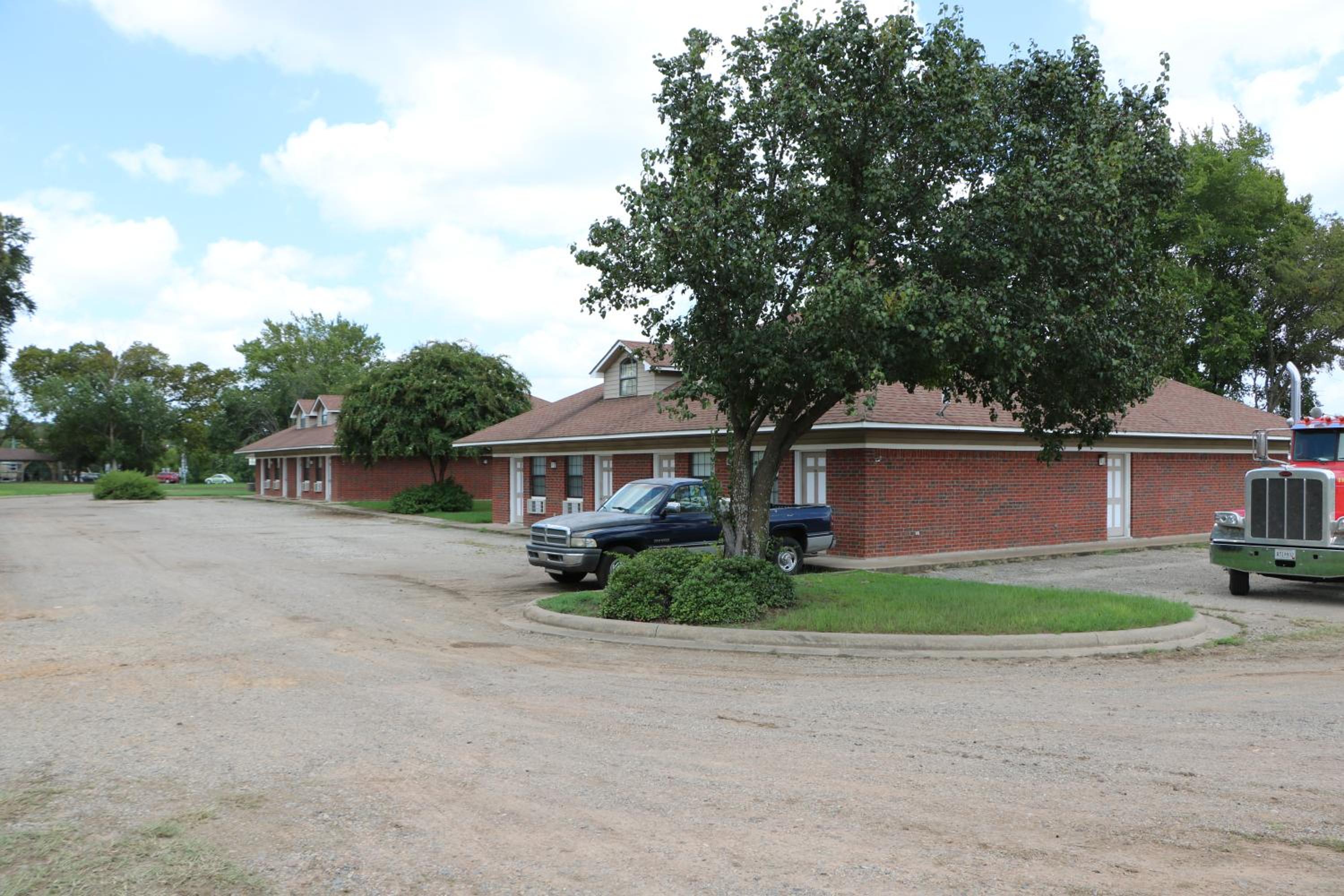 Bent Tree Motel