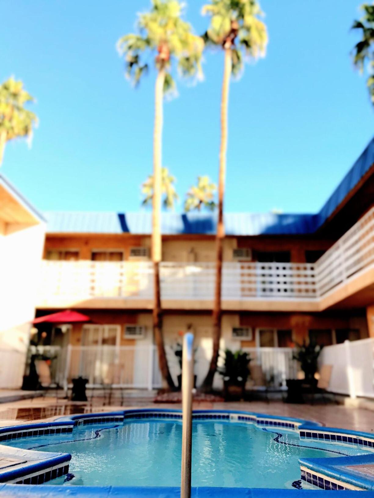 Delos Reyes Palm Springs
