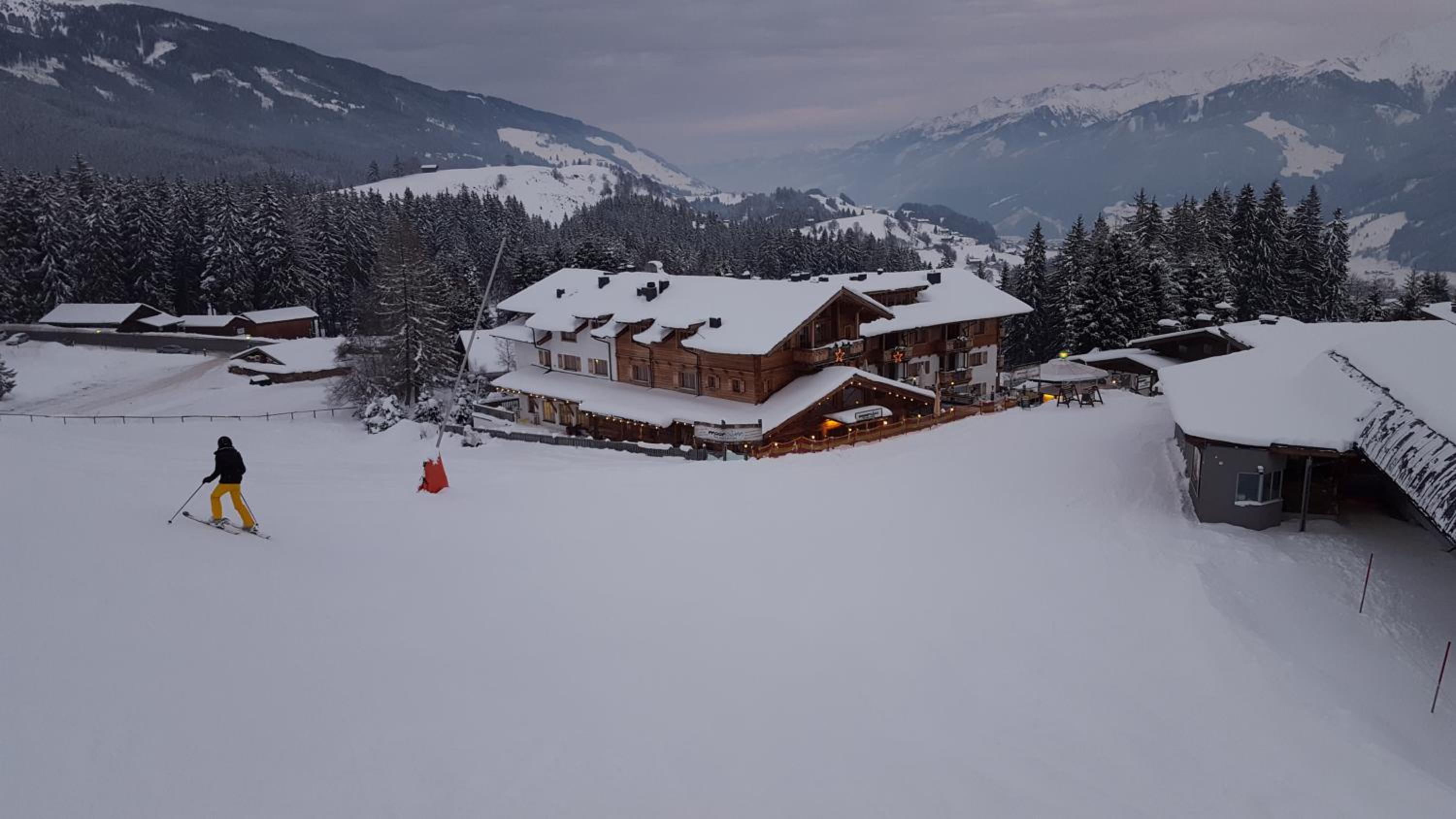 Panorama Chalets am Pass Thurn