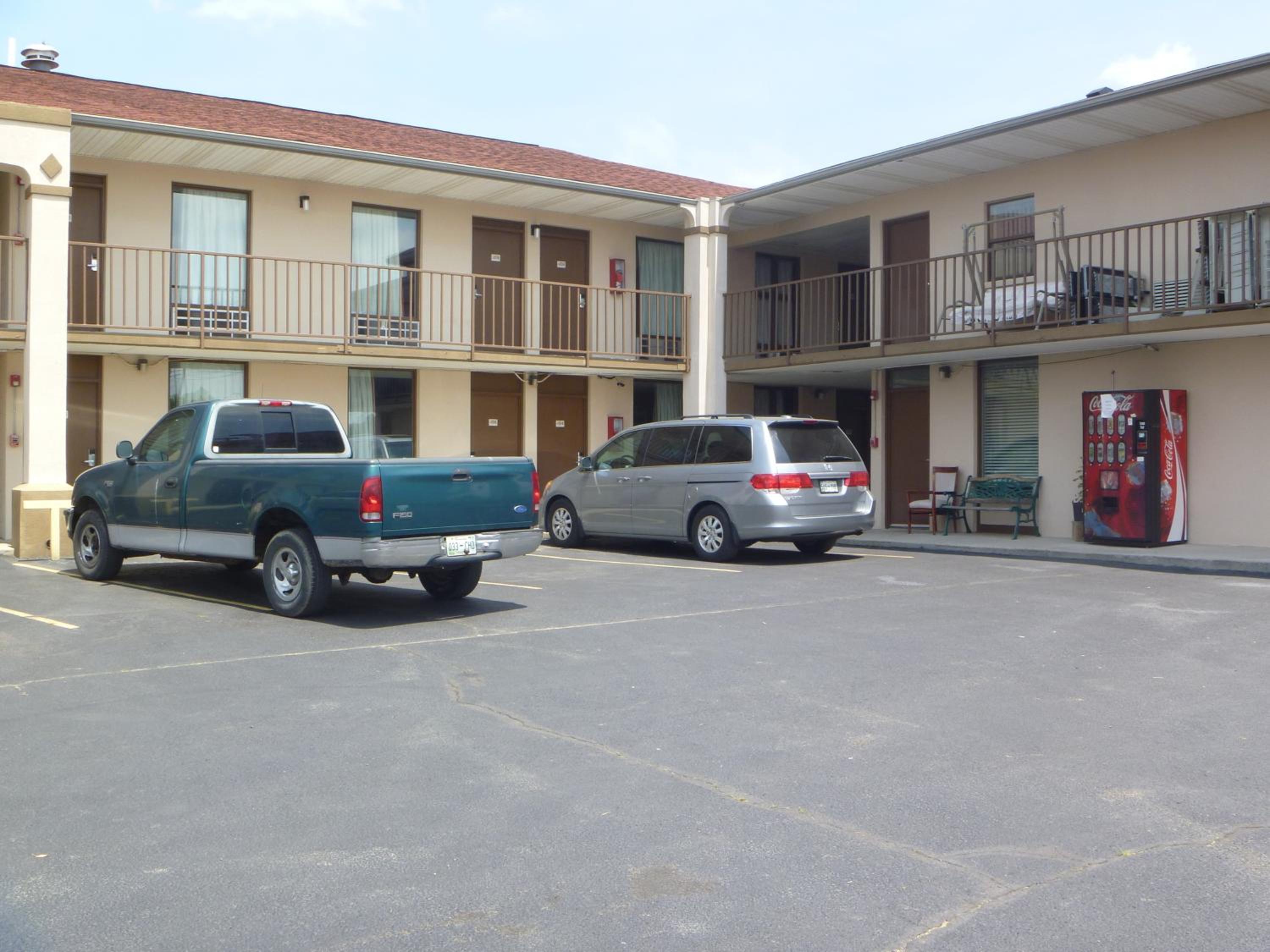 Parkway Inn view 4