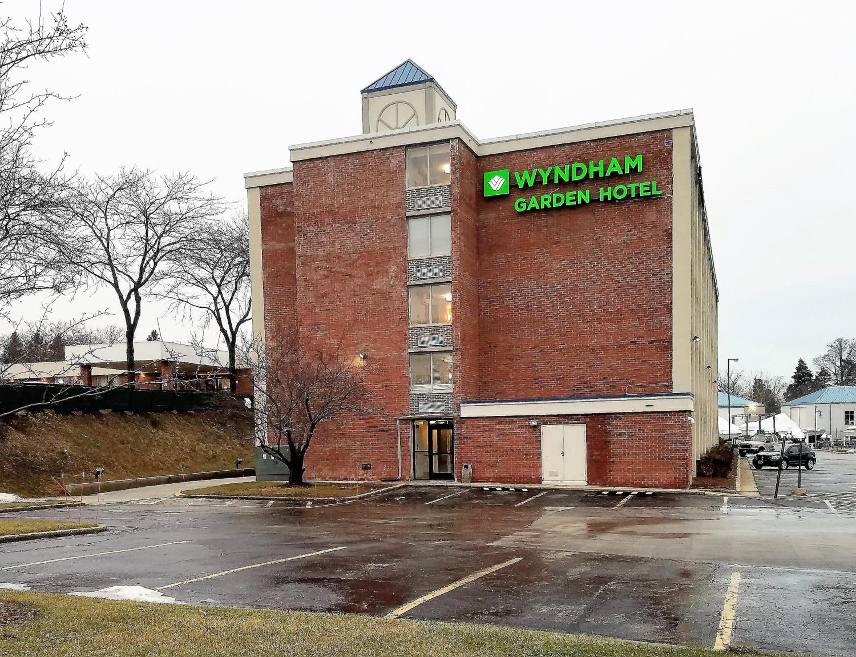 Wyndham Garden Kenosha Harborside - Property Image 3