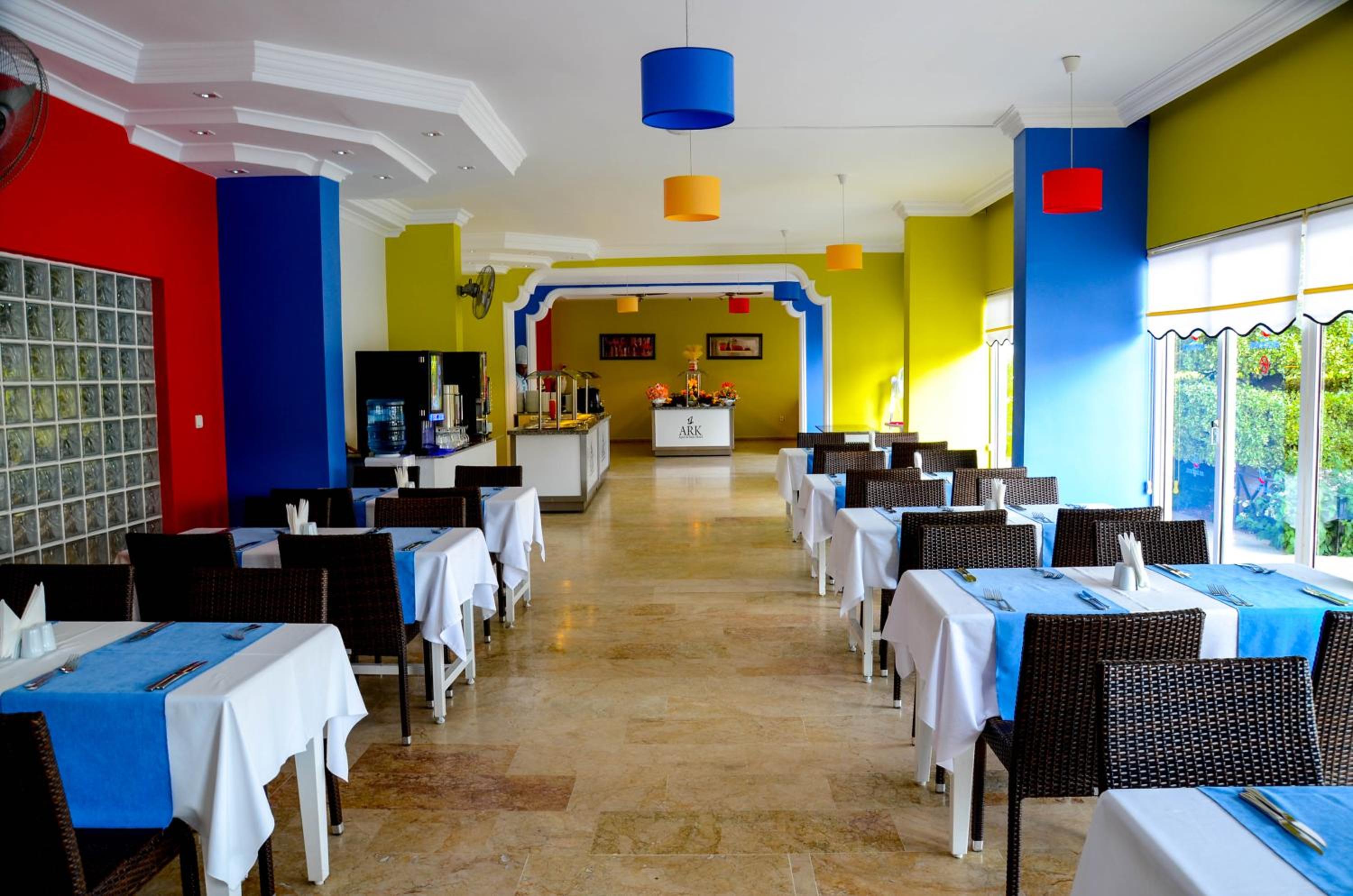 Ark Apart and Suite Hotel - Image 12