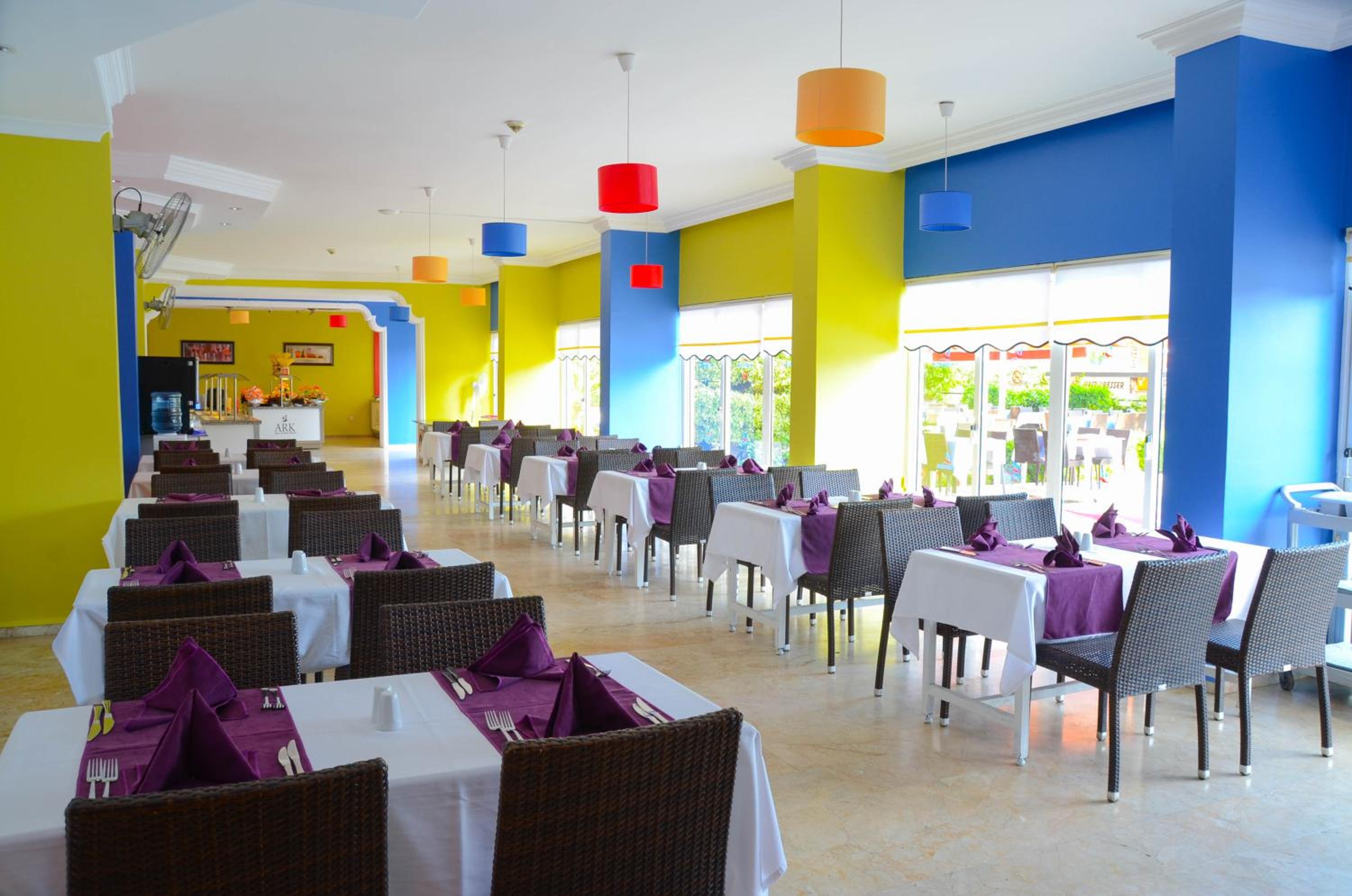 Ark Apart and Suite Hotel - Image 17