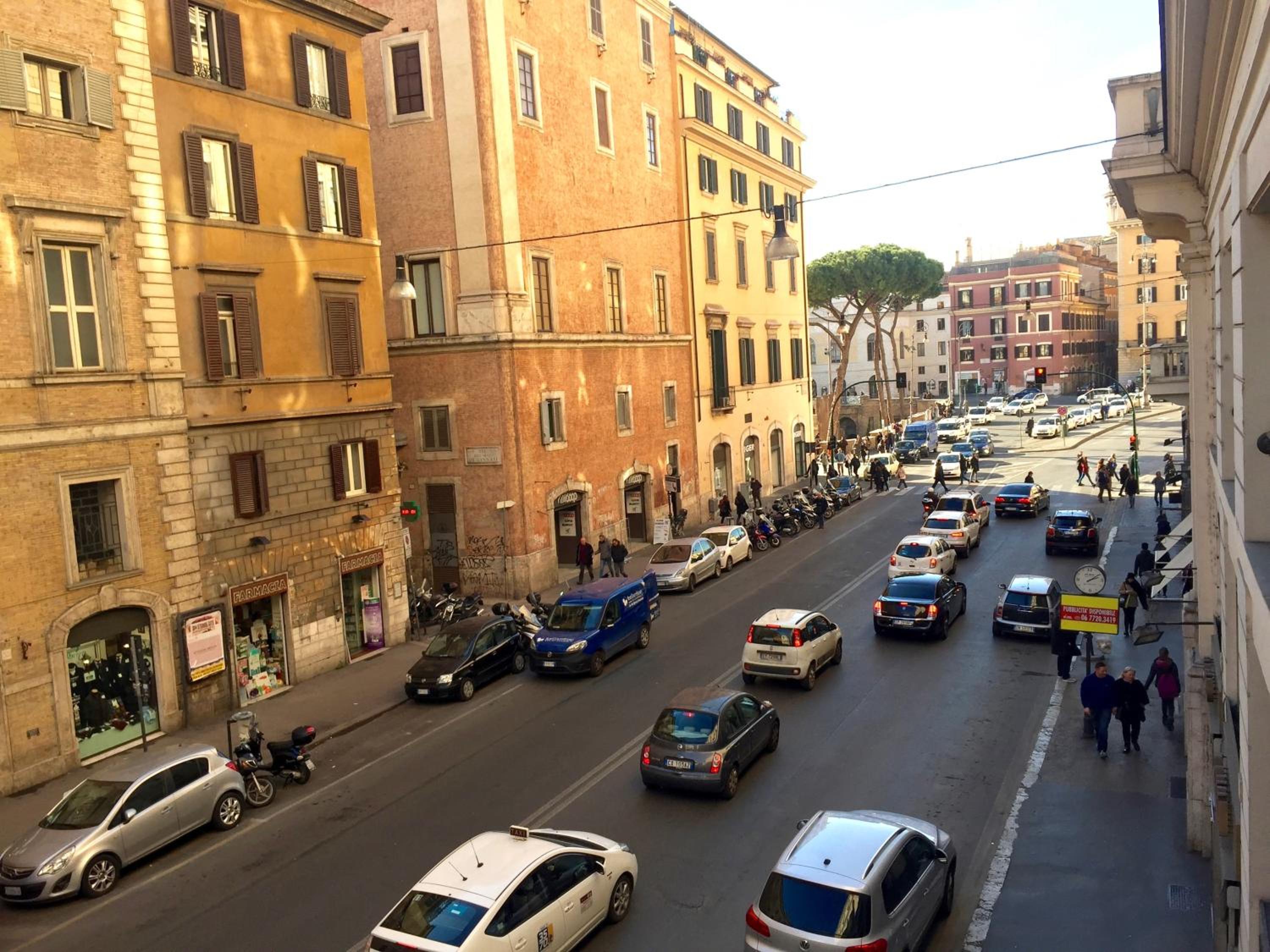 B&B Best Pantheon