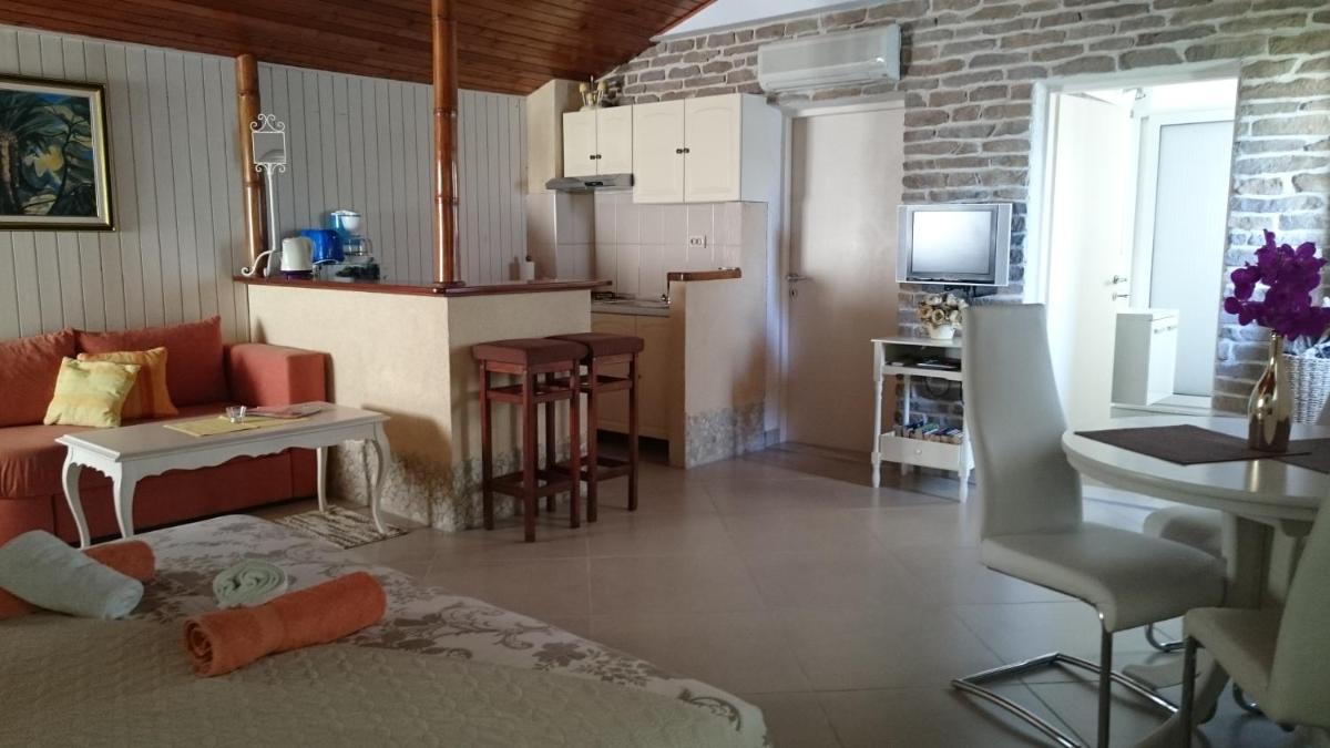 Photo 21