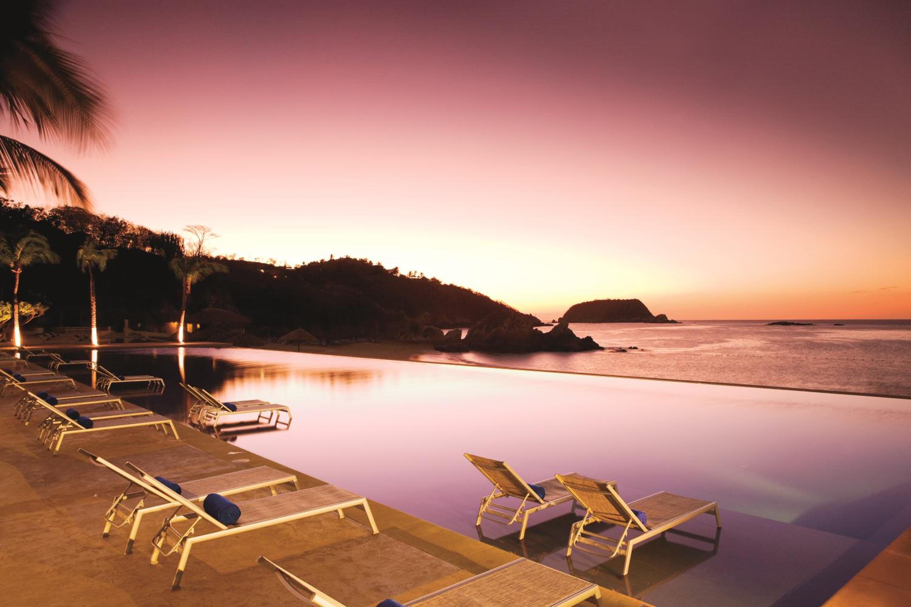 Dreams Huatulco Resort  Spa - Property Image 10