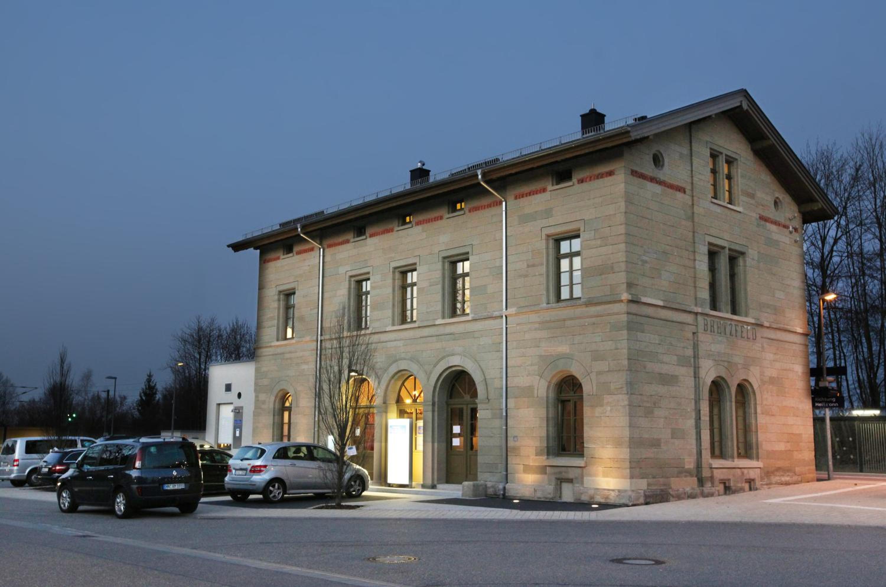 Photo 10