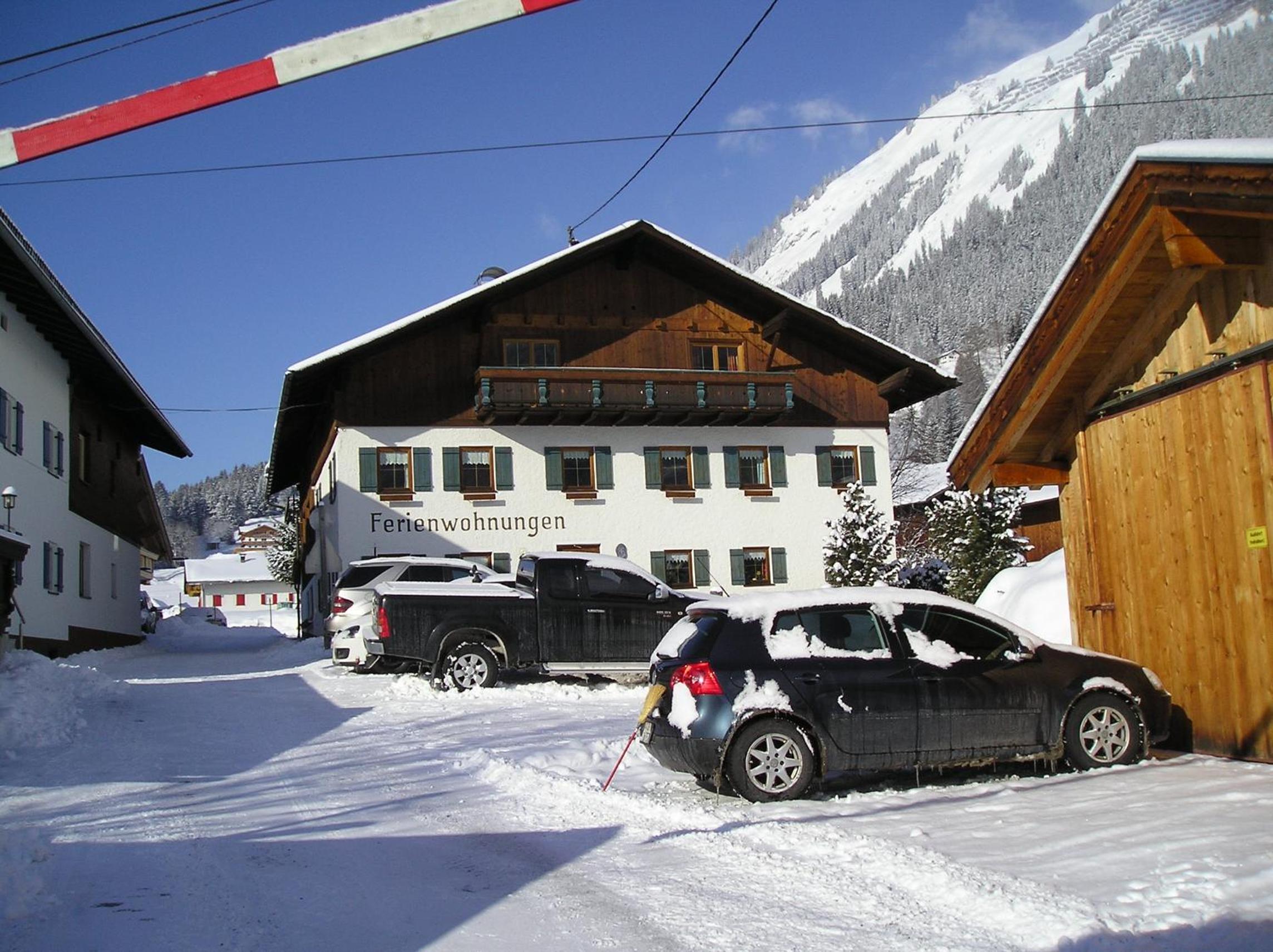Photo 12