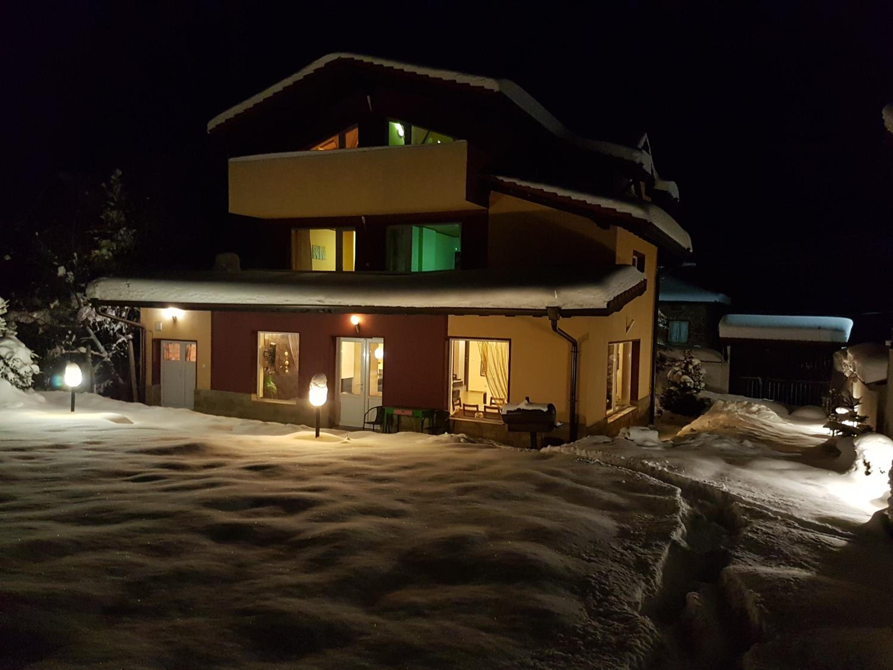 Ashkova House