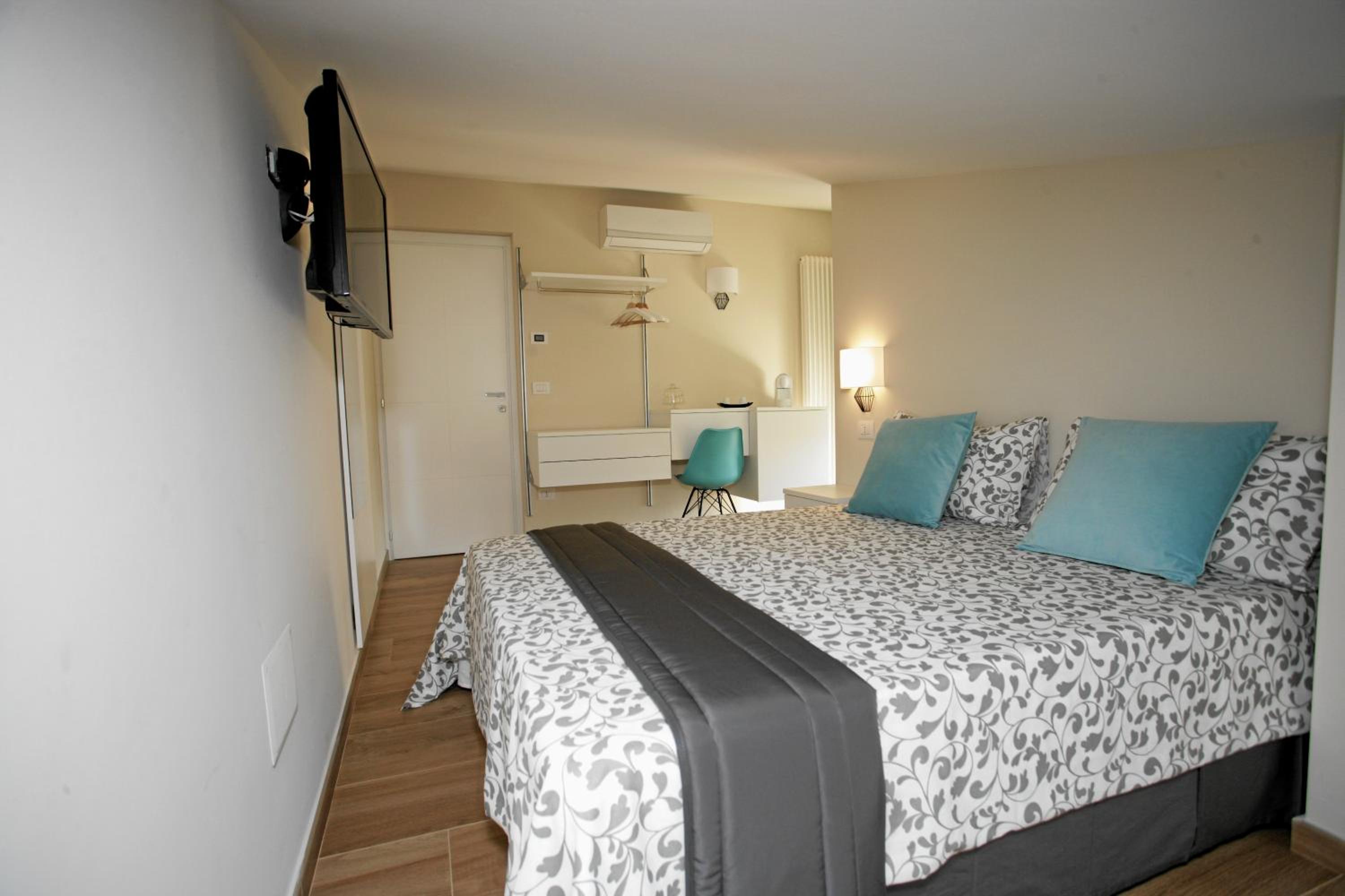 Le Preziose Dimore en Venosa — hotel room