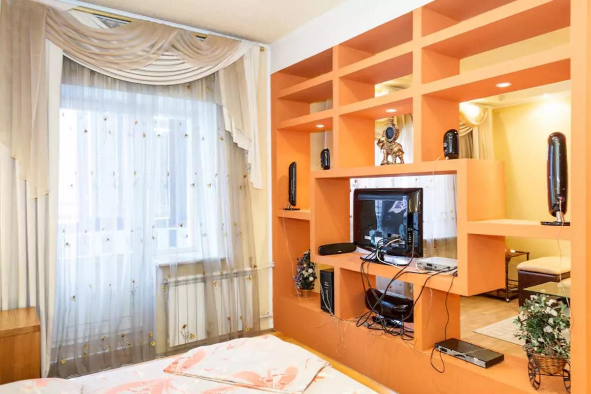 Apartment on Soborniy 177 view 3