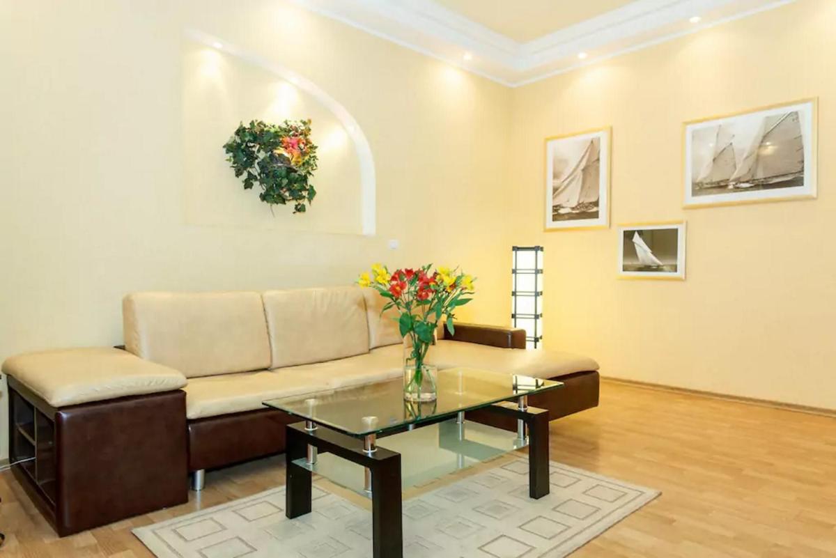Apartment on Soborniy 177 view 5