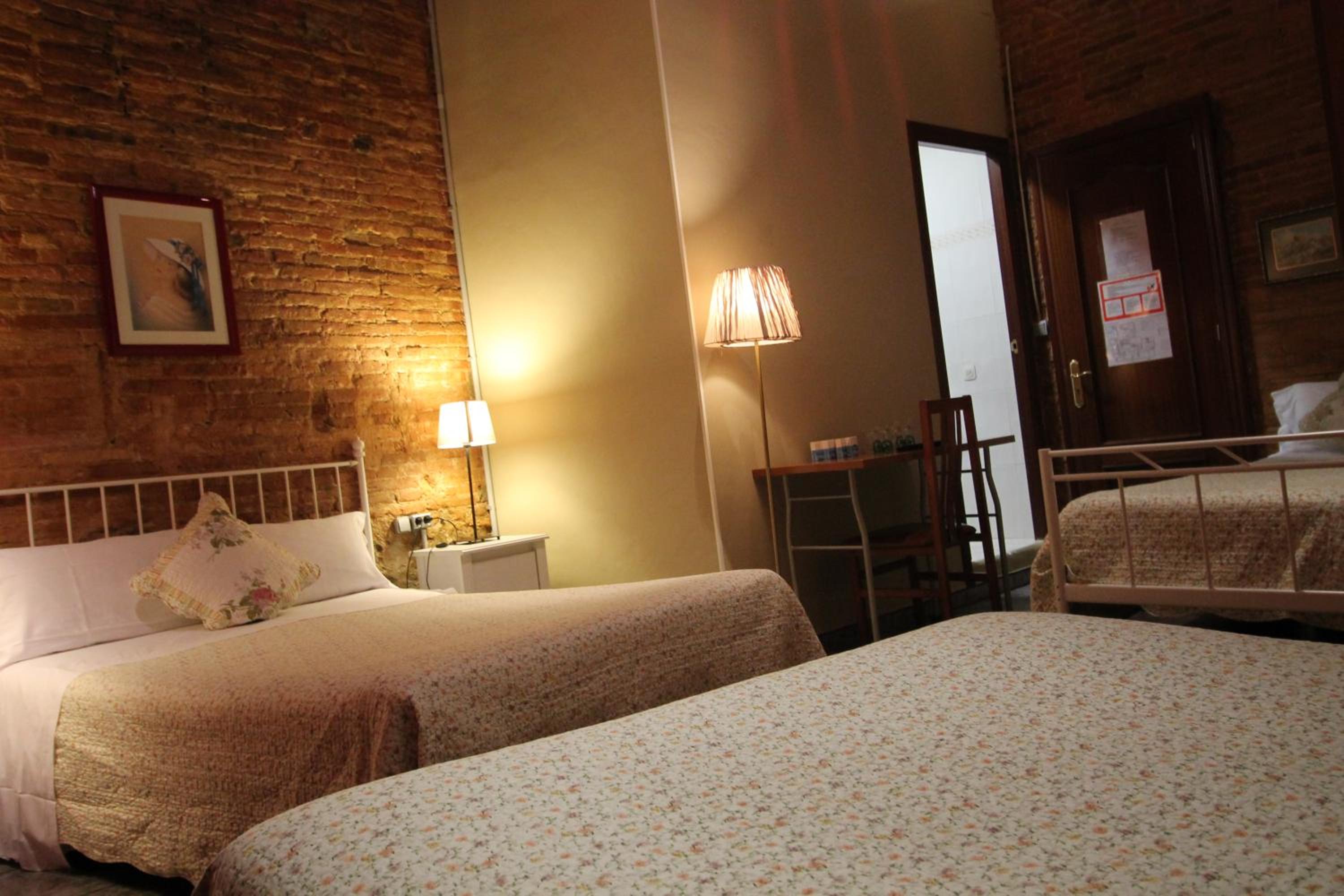 Hostal Orleans