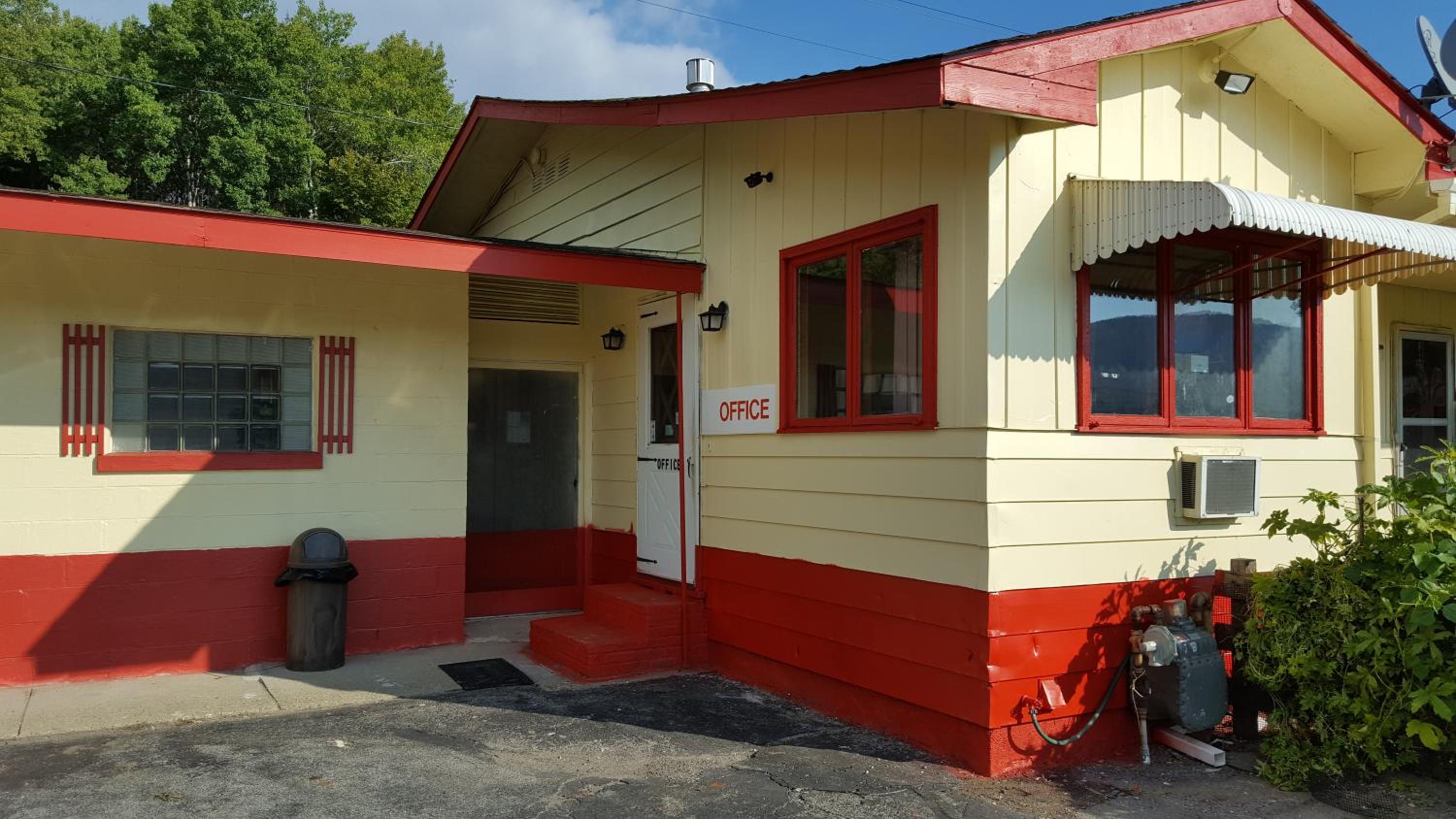 Budget Inn