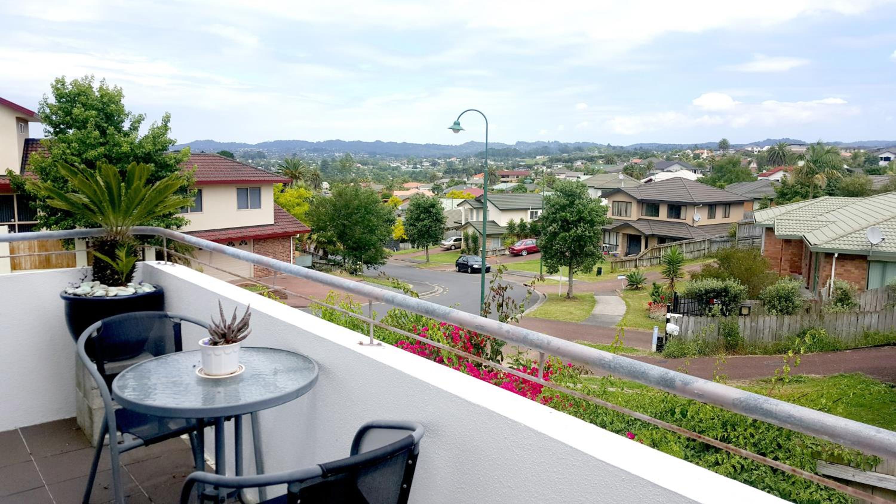 Lush & Co Auckland Bed & Breakfast