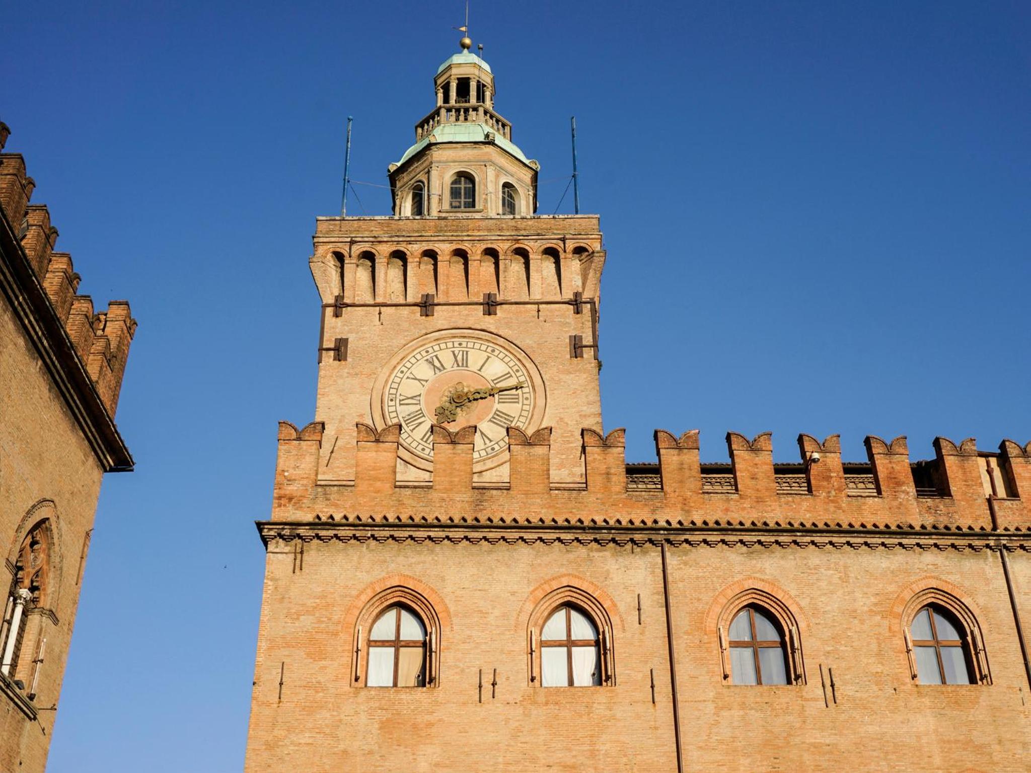 Casa Isolani Guest House Piazza Maggiore 1