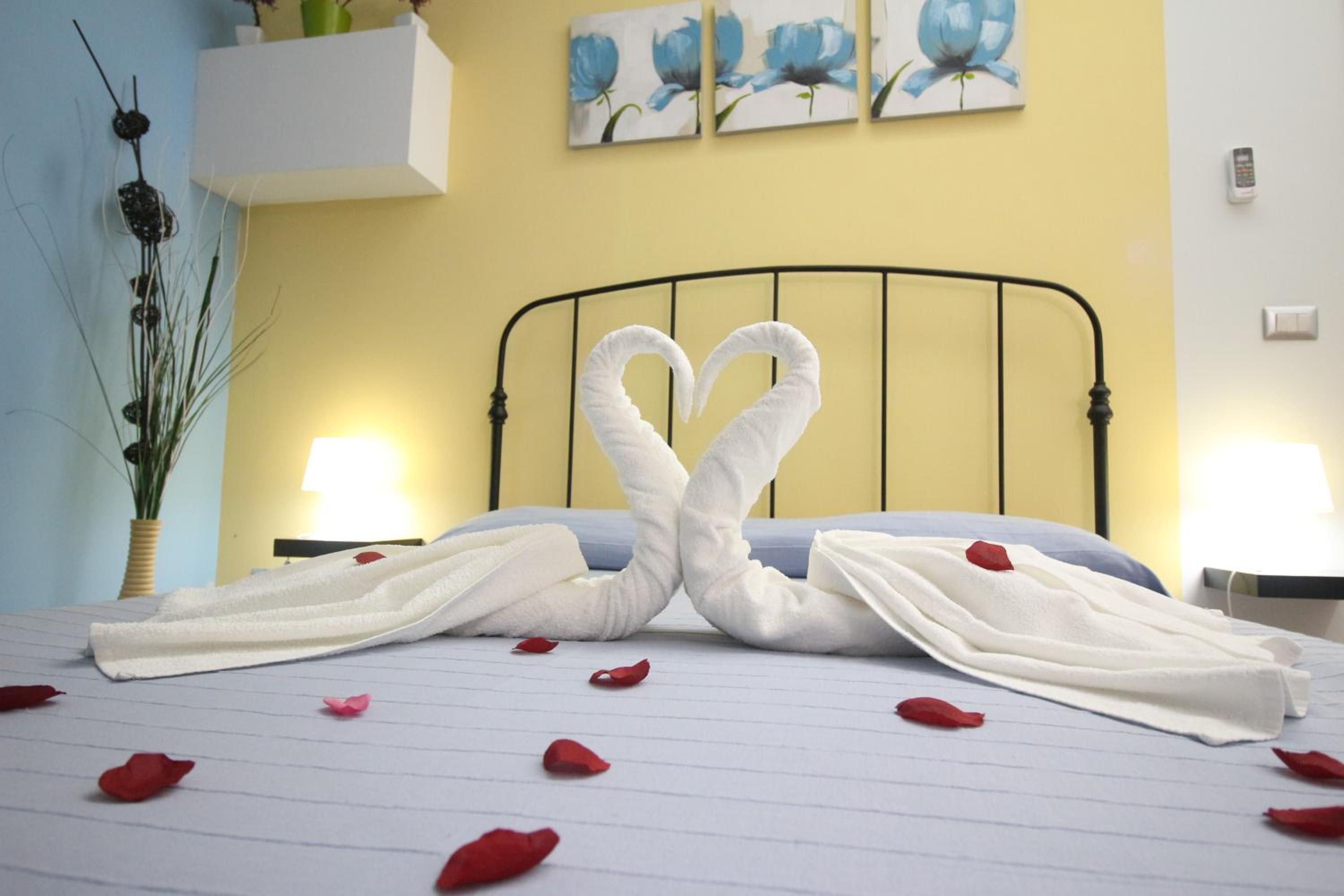 Nemi rooms