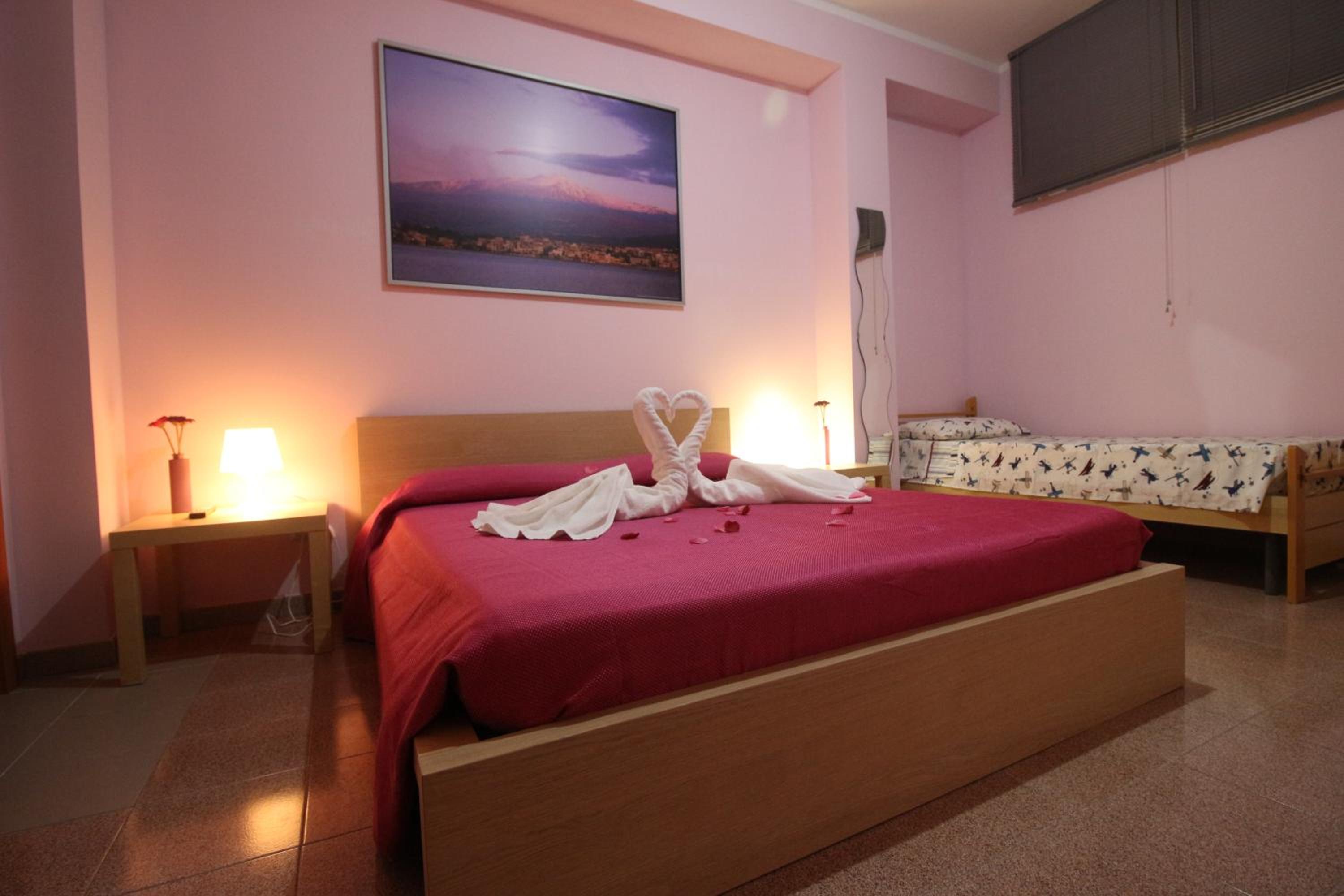 Nemi rooms