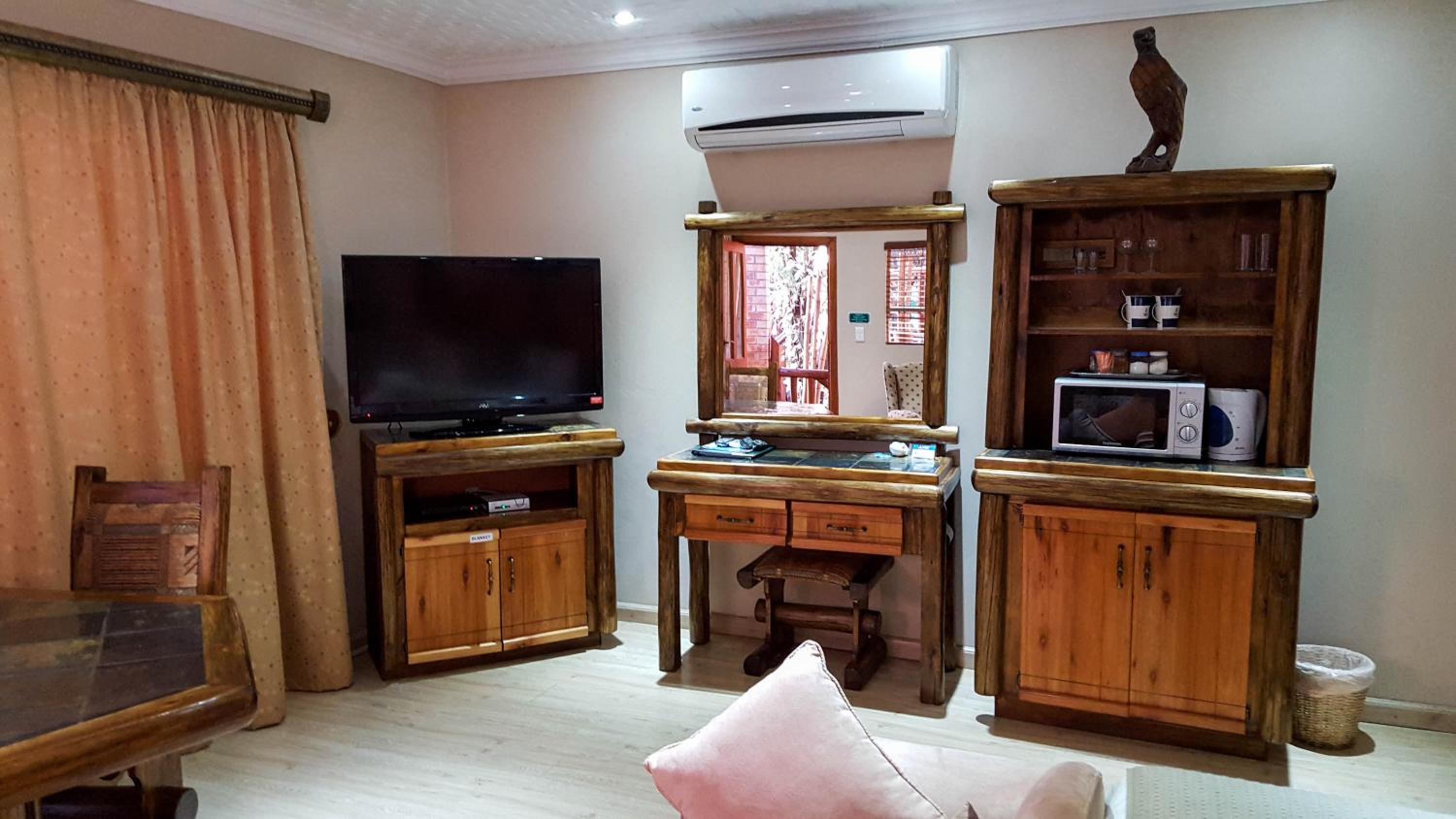 Aark Guest Lodge