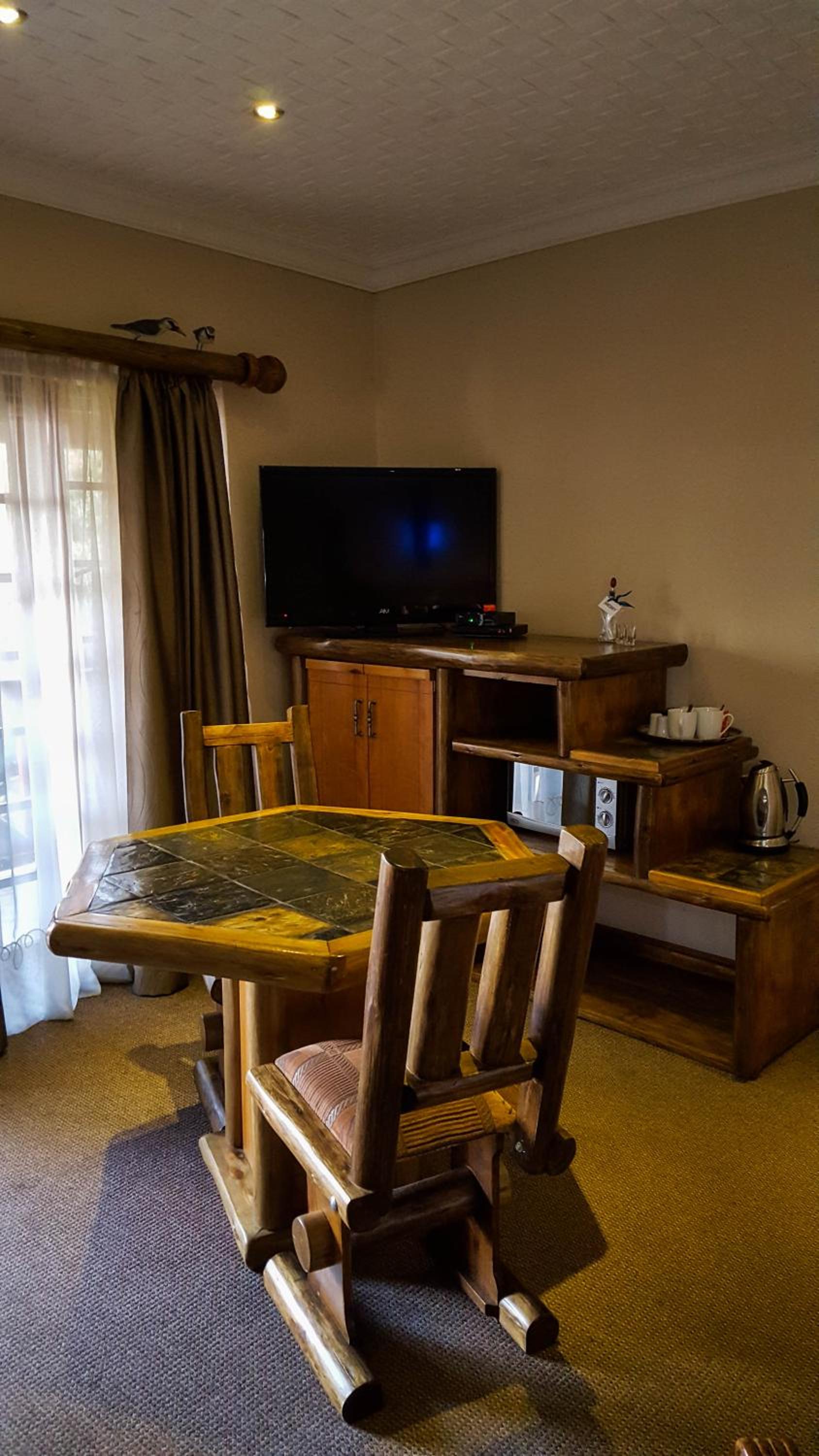 Aark Guest Lodge