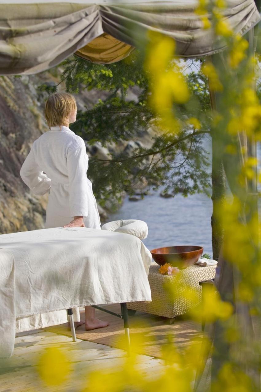 Rockwater Secret Cove Resort