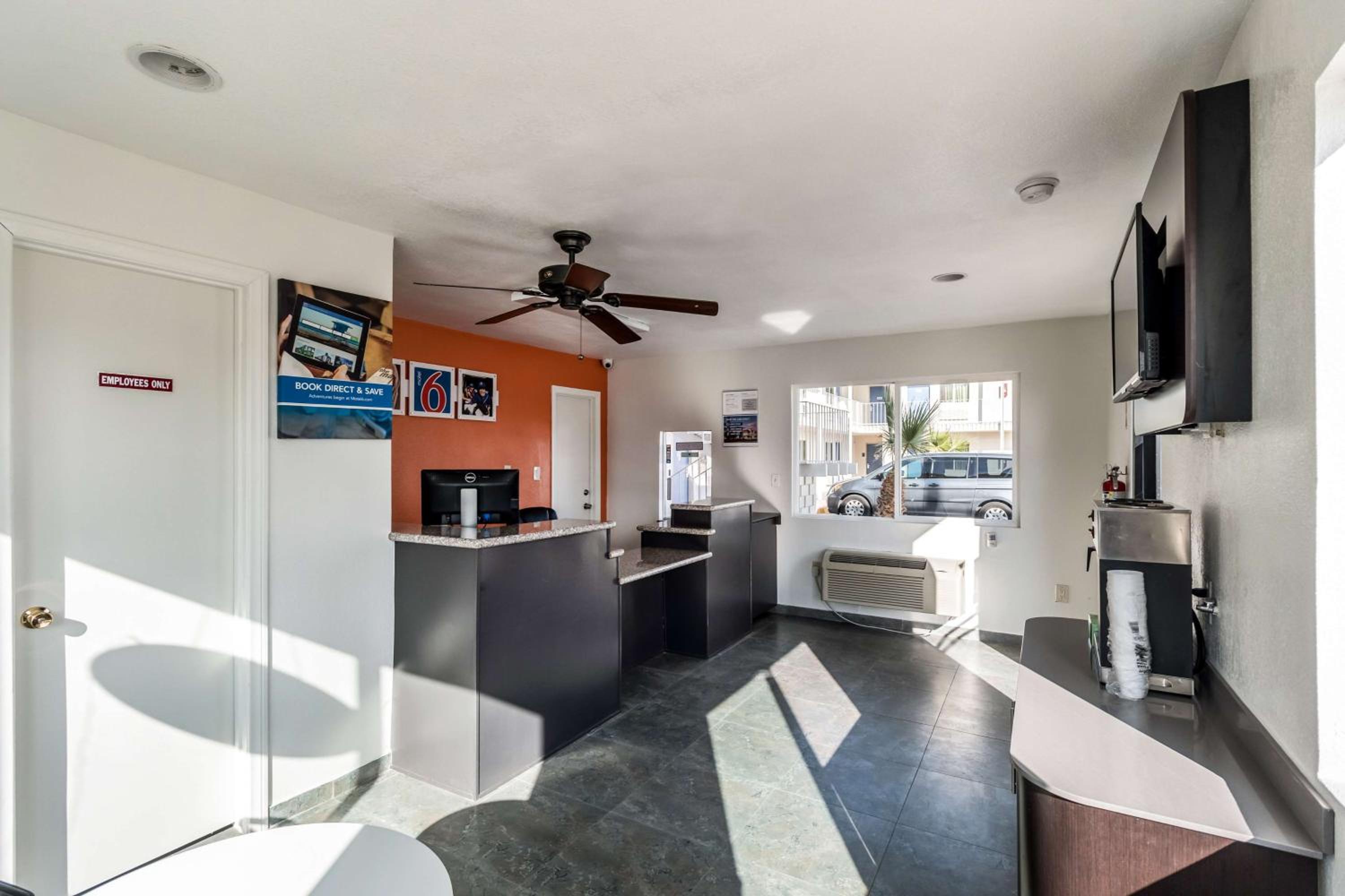 Motel 6-Blythe, CA - South