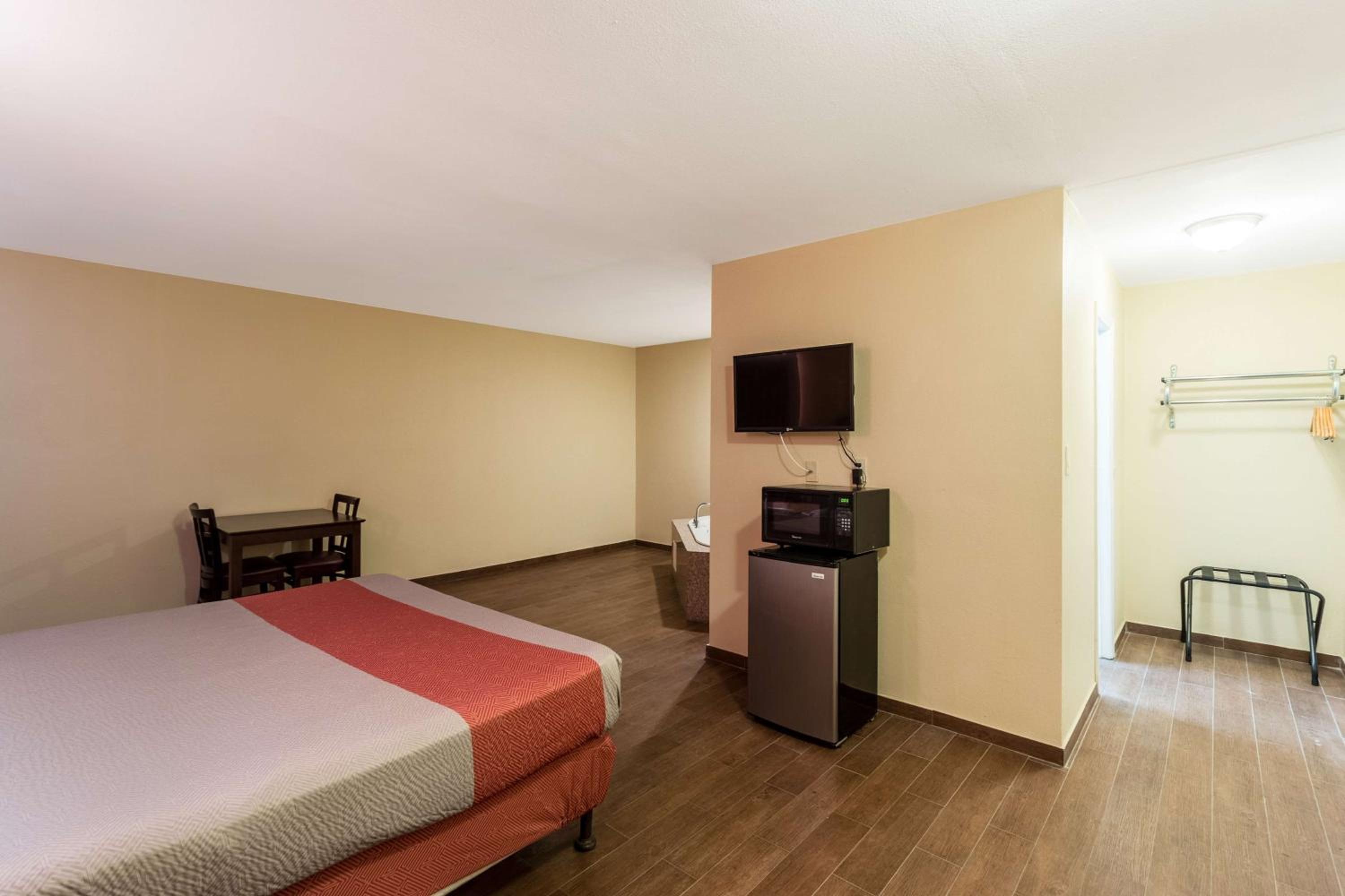 Motel 6-Blythe, CA - South