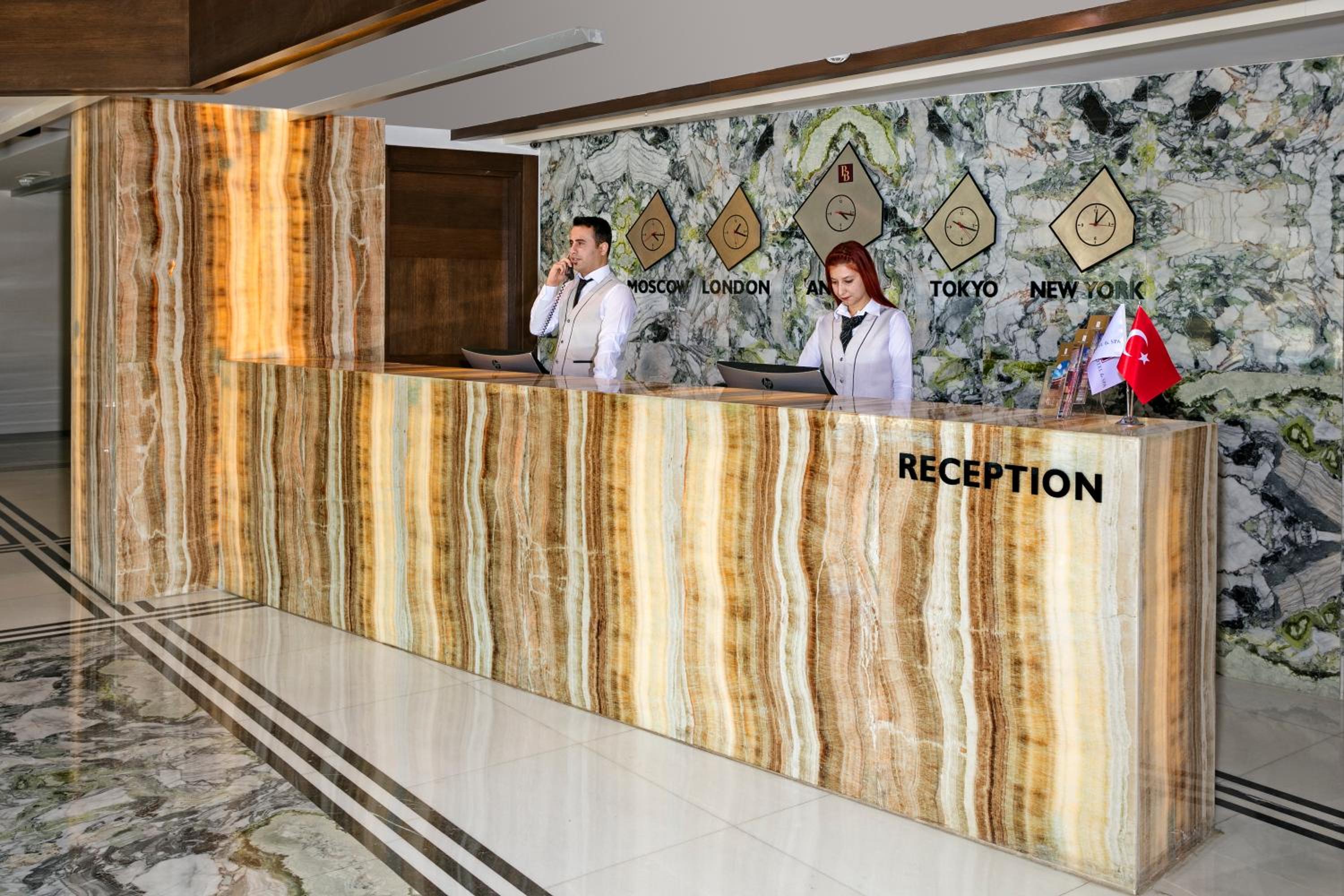 B Business Hotel & Spa - Image 18