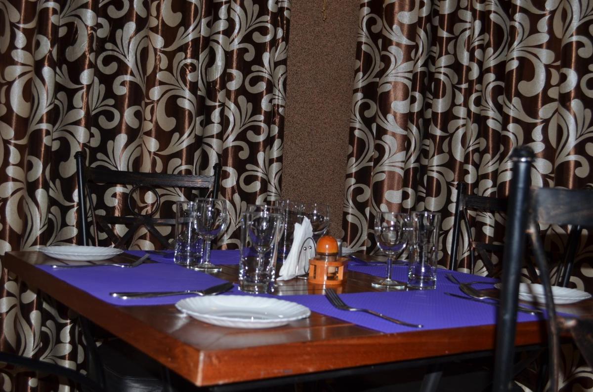 restaurant