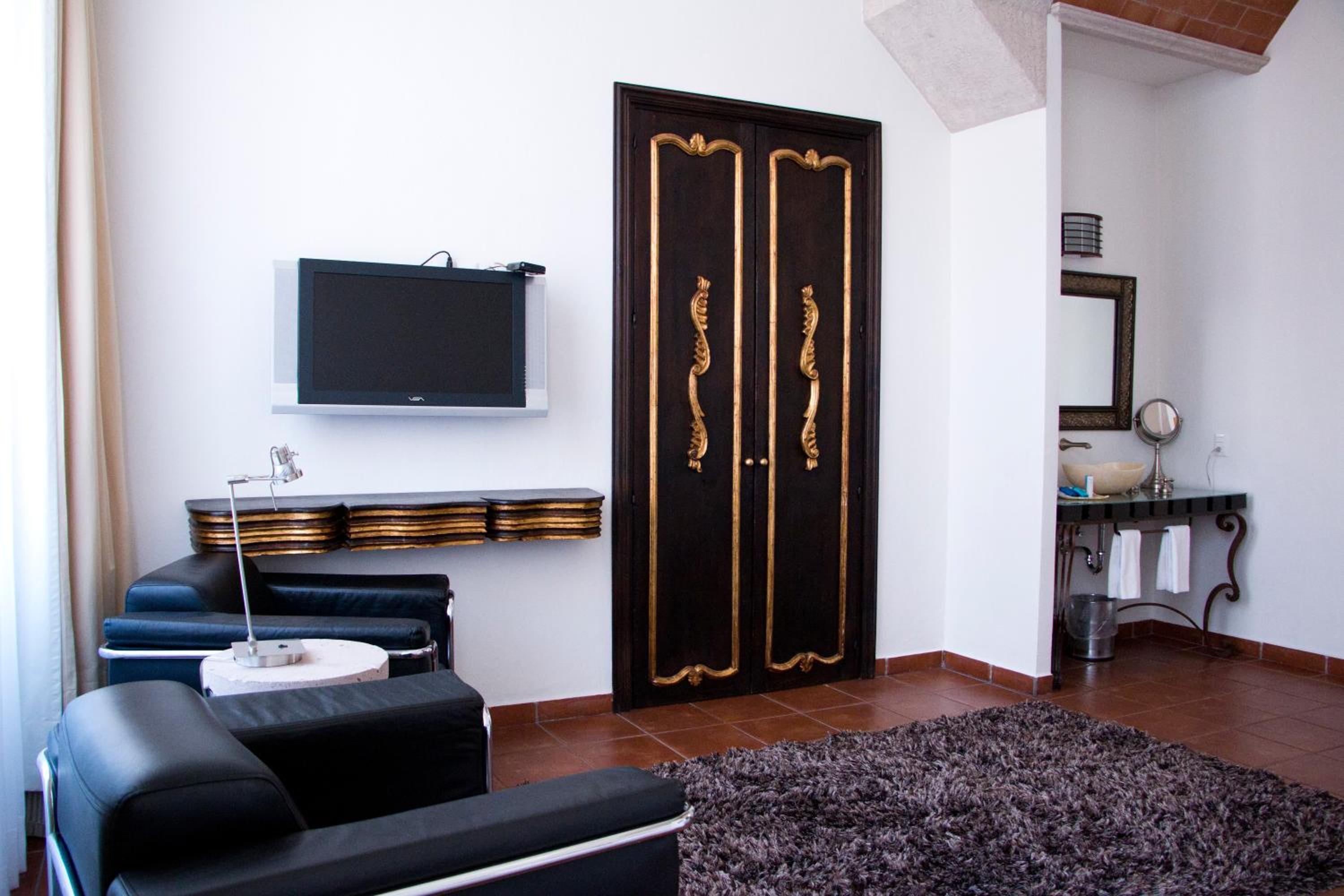 Hotel Herencia By Hosting House - Property Image 21