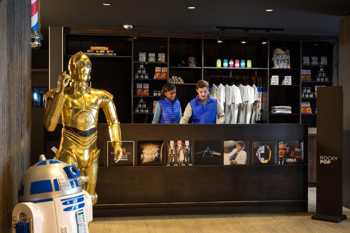 hotel reception