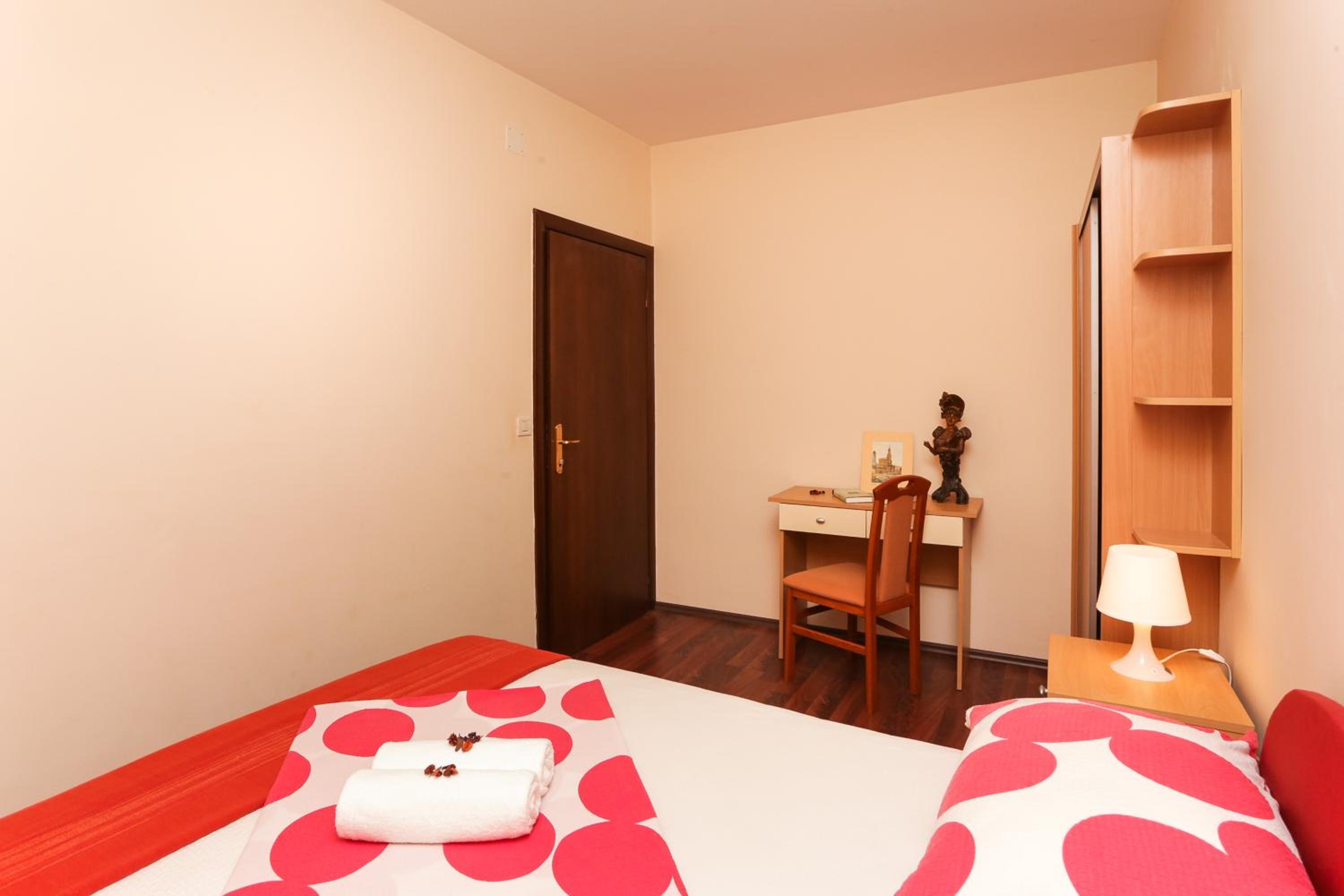 Stone House Apartment