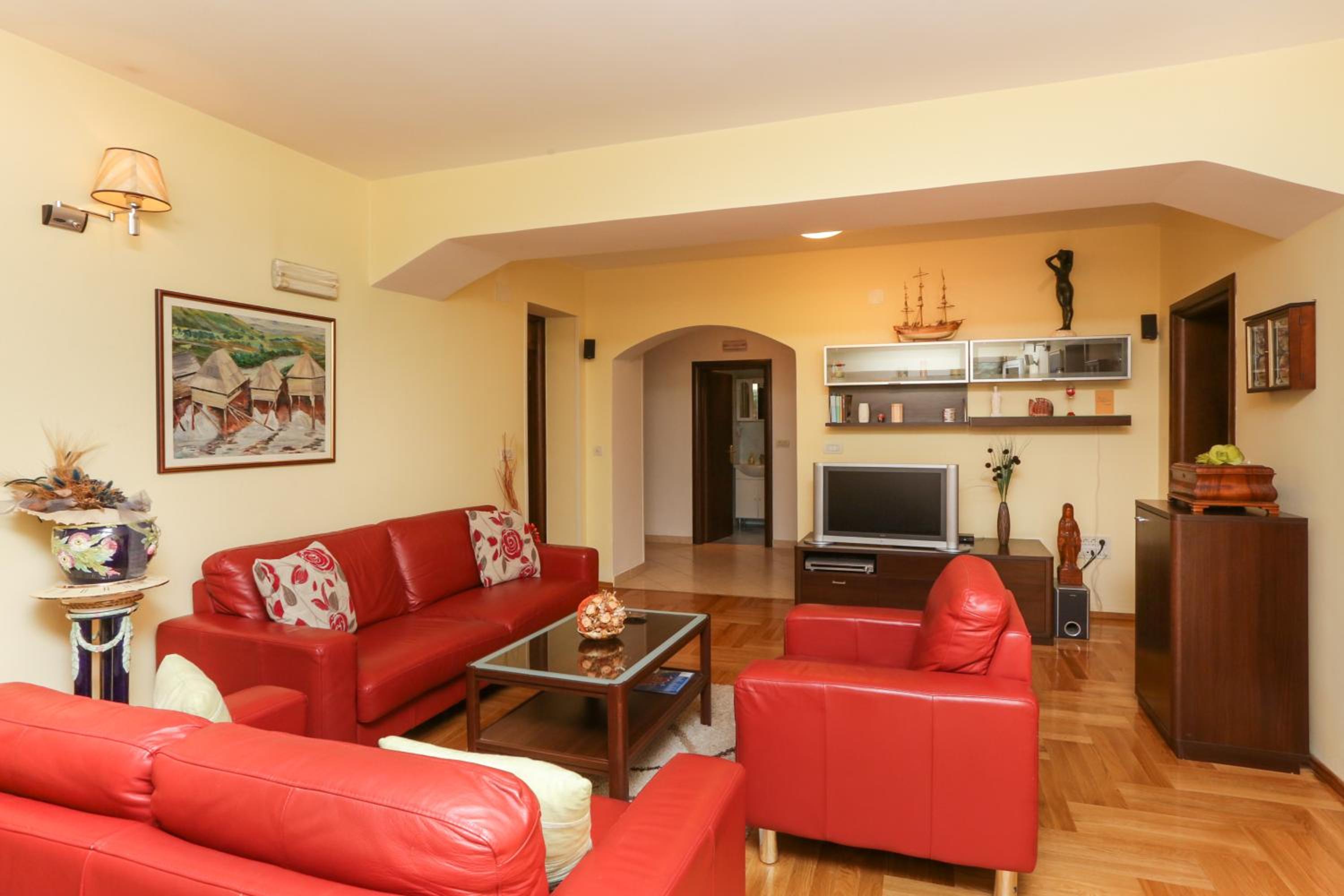 Stone House Apartment