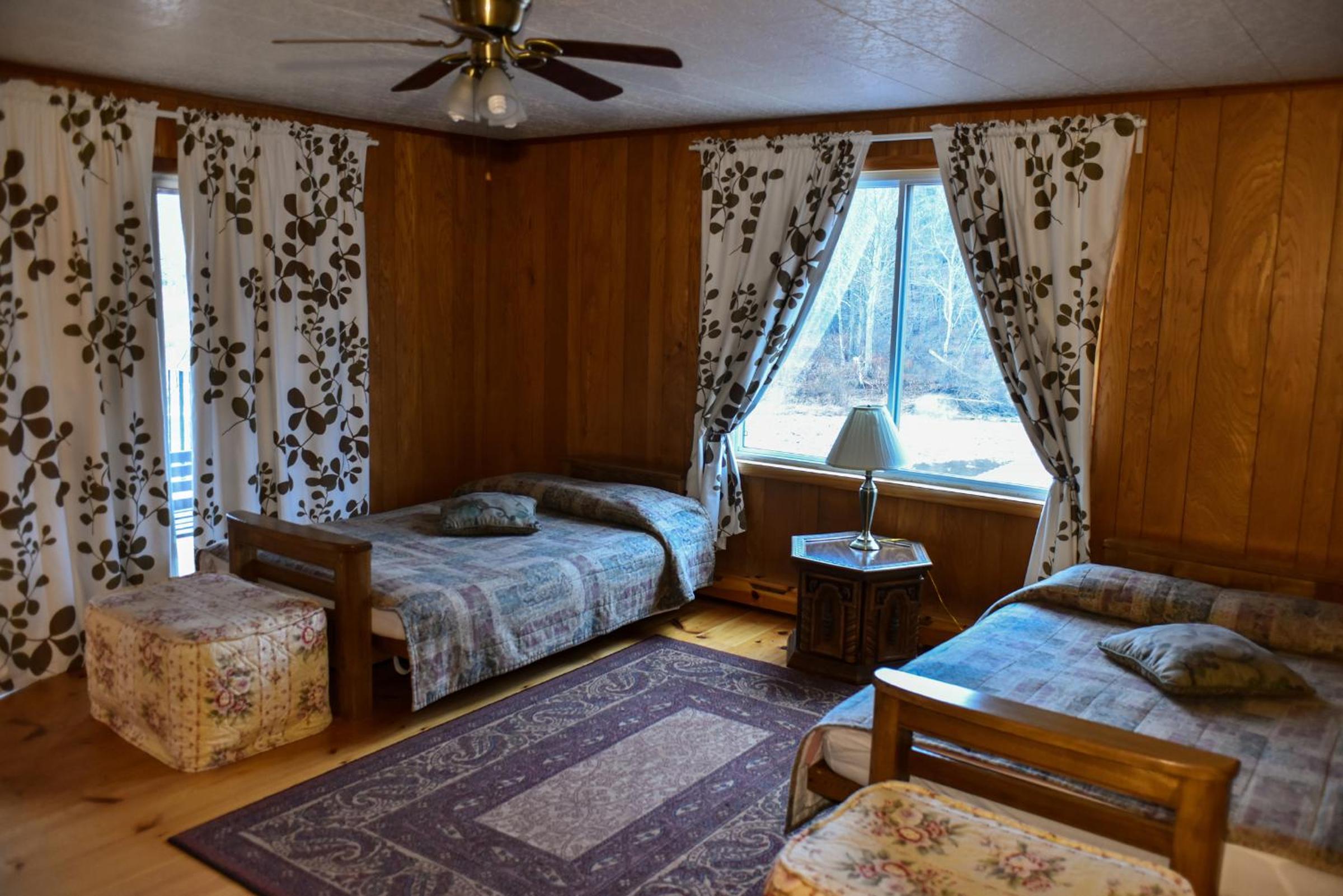 Xenia Lodge