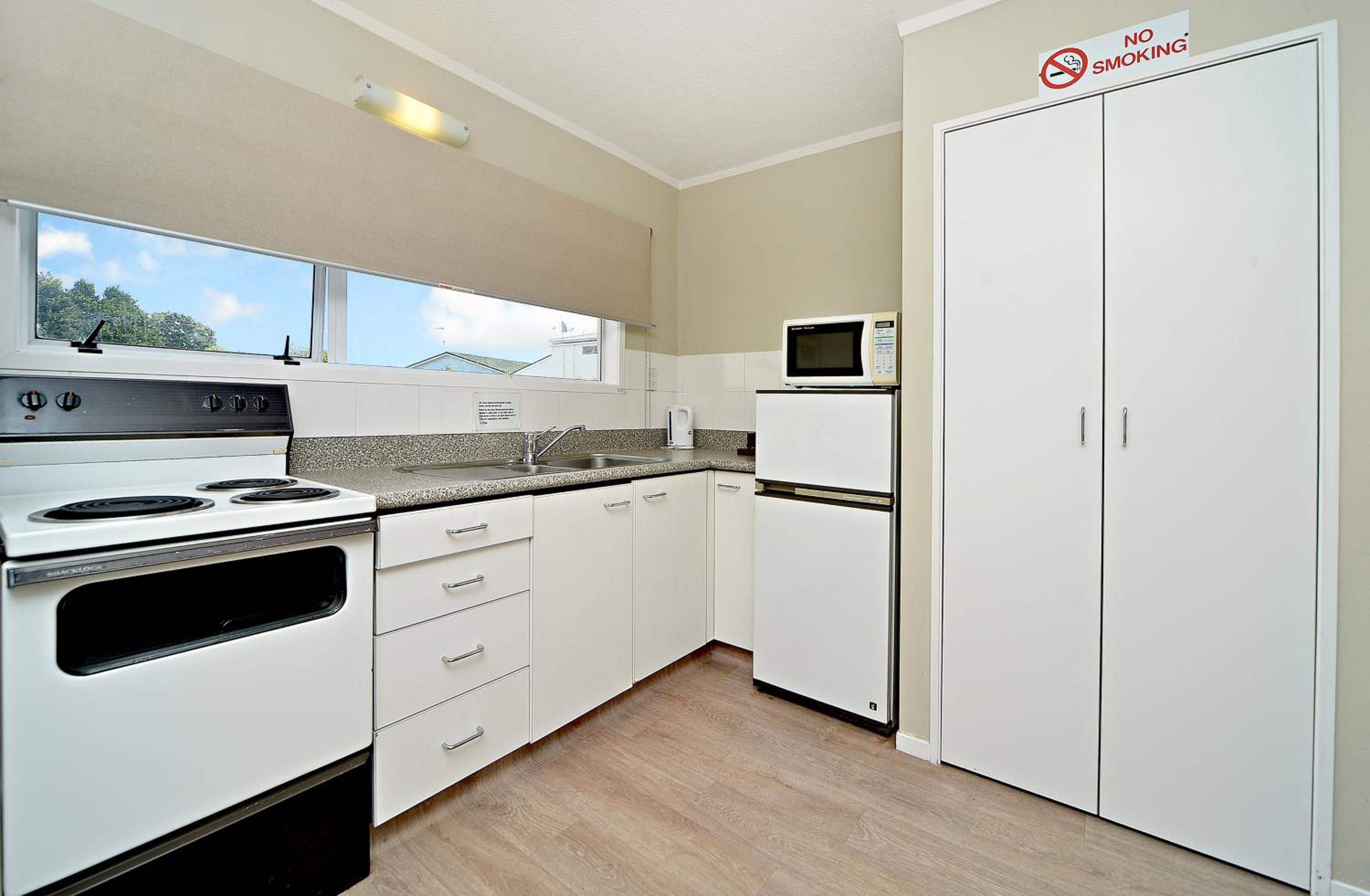 Takapuna Motor Lodge photo 2