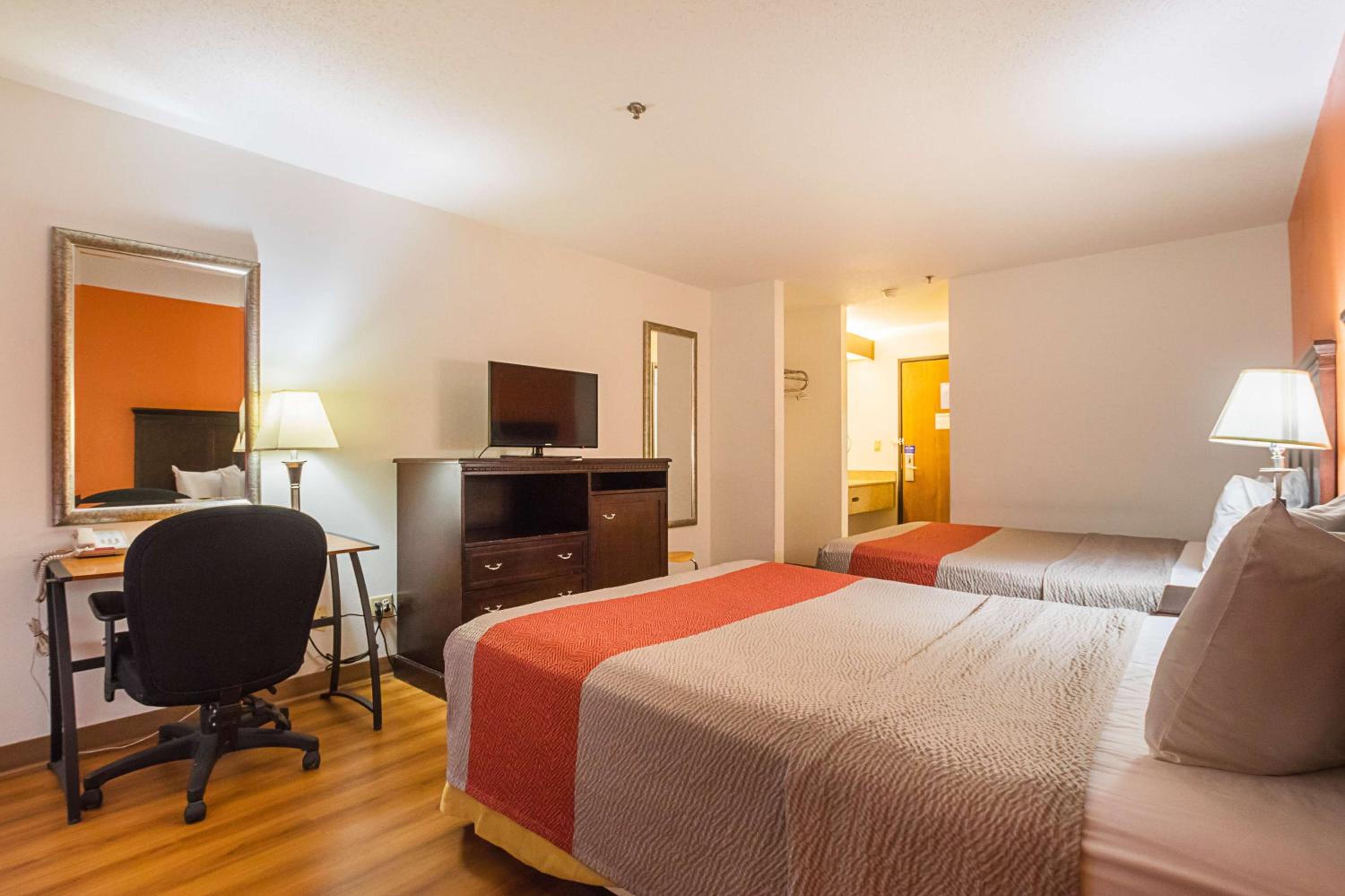 Motel 6-Waterloo, IA - Crossroads Mall - Cedar Falls - Property Image 35