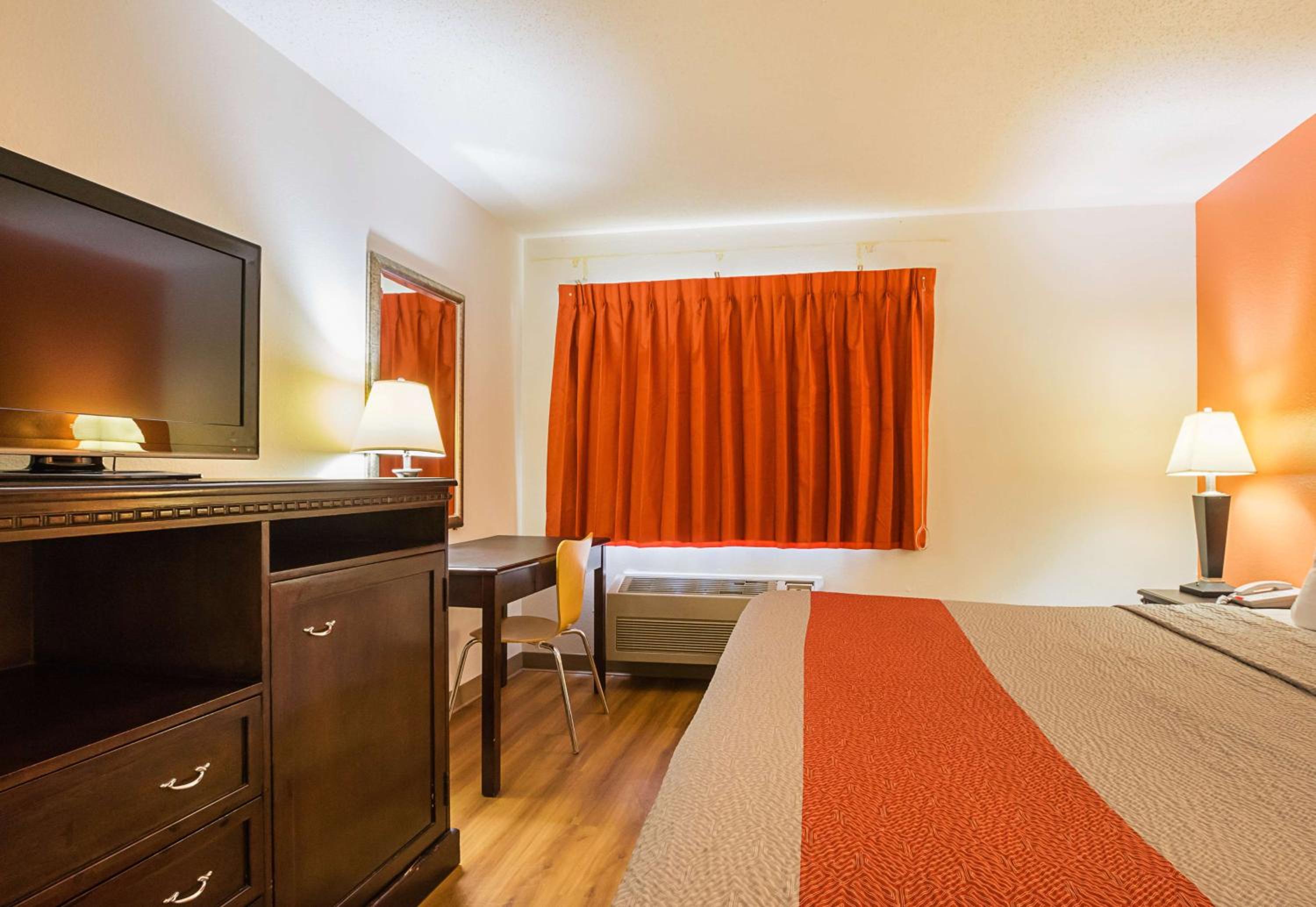 Motel 6-Waterloo, IA - Crossroads Mall - Cedar Falls - Property Image 32